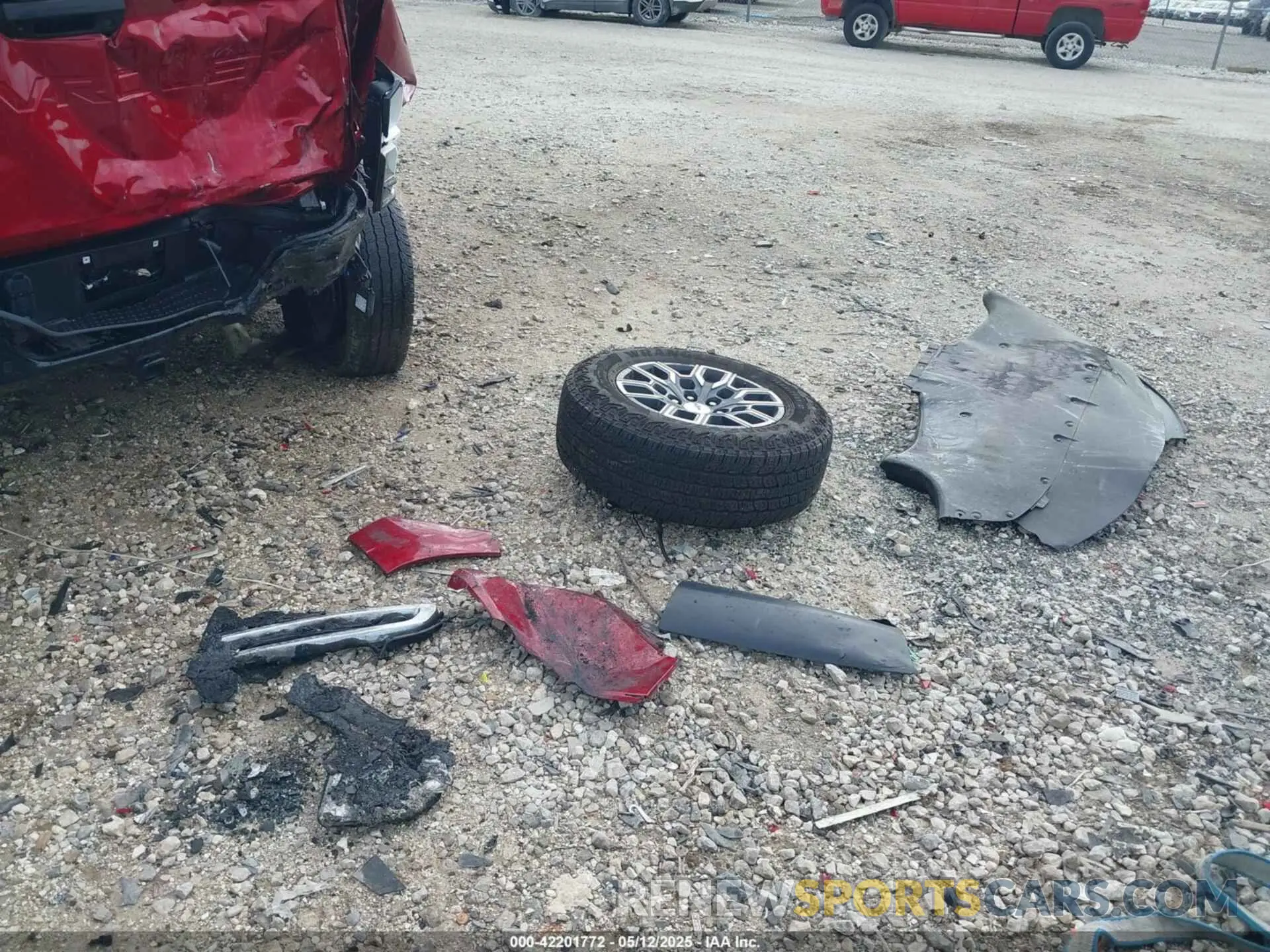 11 fotografías del automóvil dañado 1GCPTDEK5P1229334 CHEVROLET COLORADO 2023
