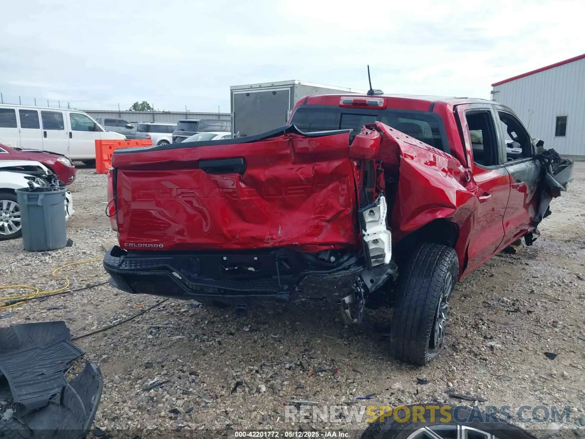 4 fotografías del automóvil dañado 1GCPTDEK5P1229334 CHEVROLET COLORADO 2023