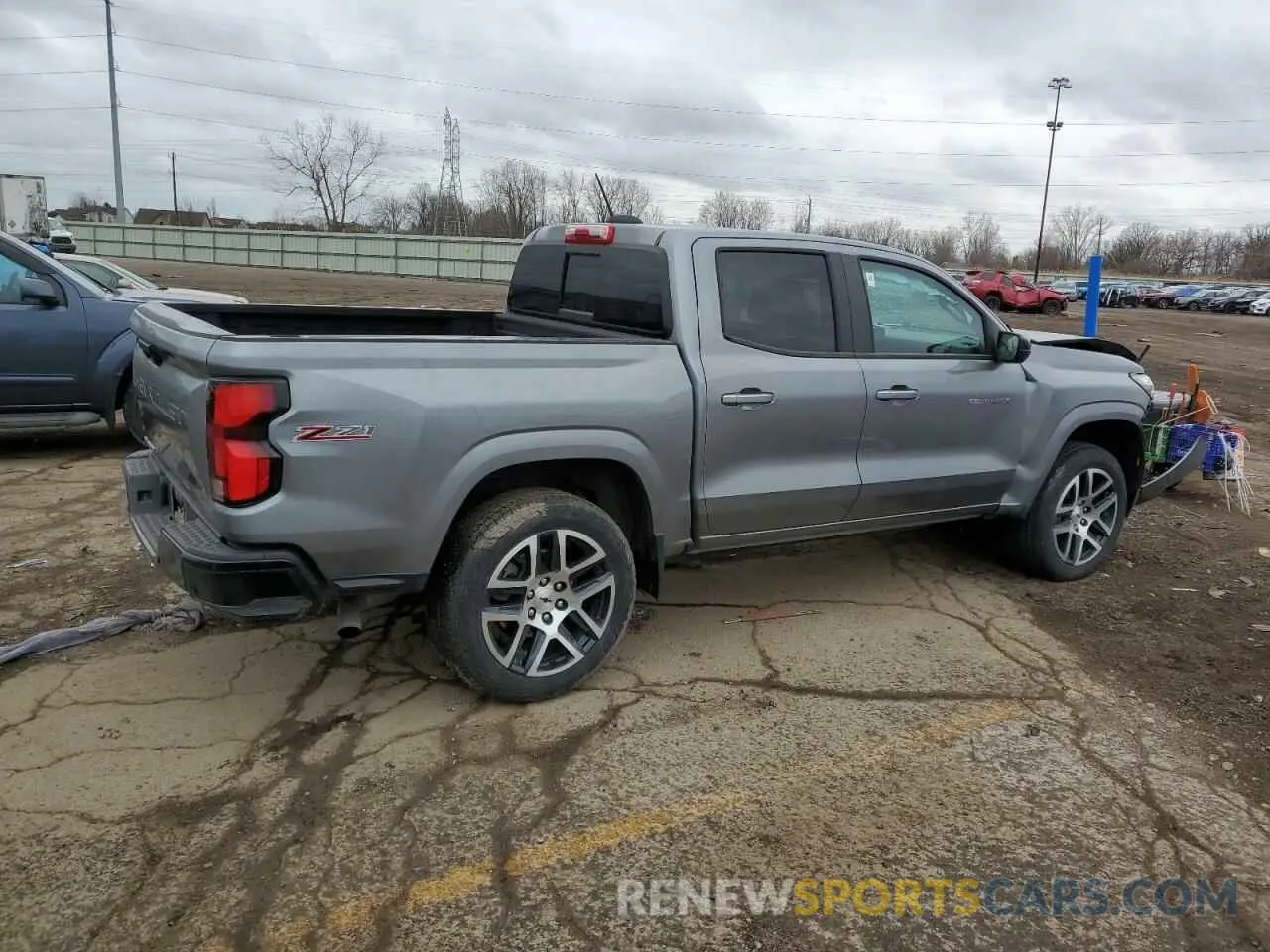 3 fotografías del automóvil dañado 1GCPTDEK5P1262947 CHEVROLET COLORADO 2023
