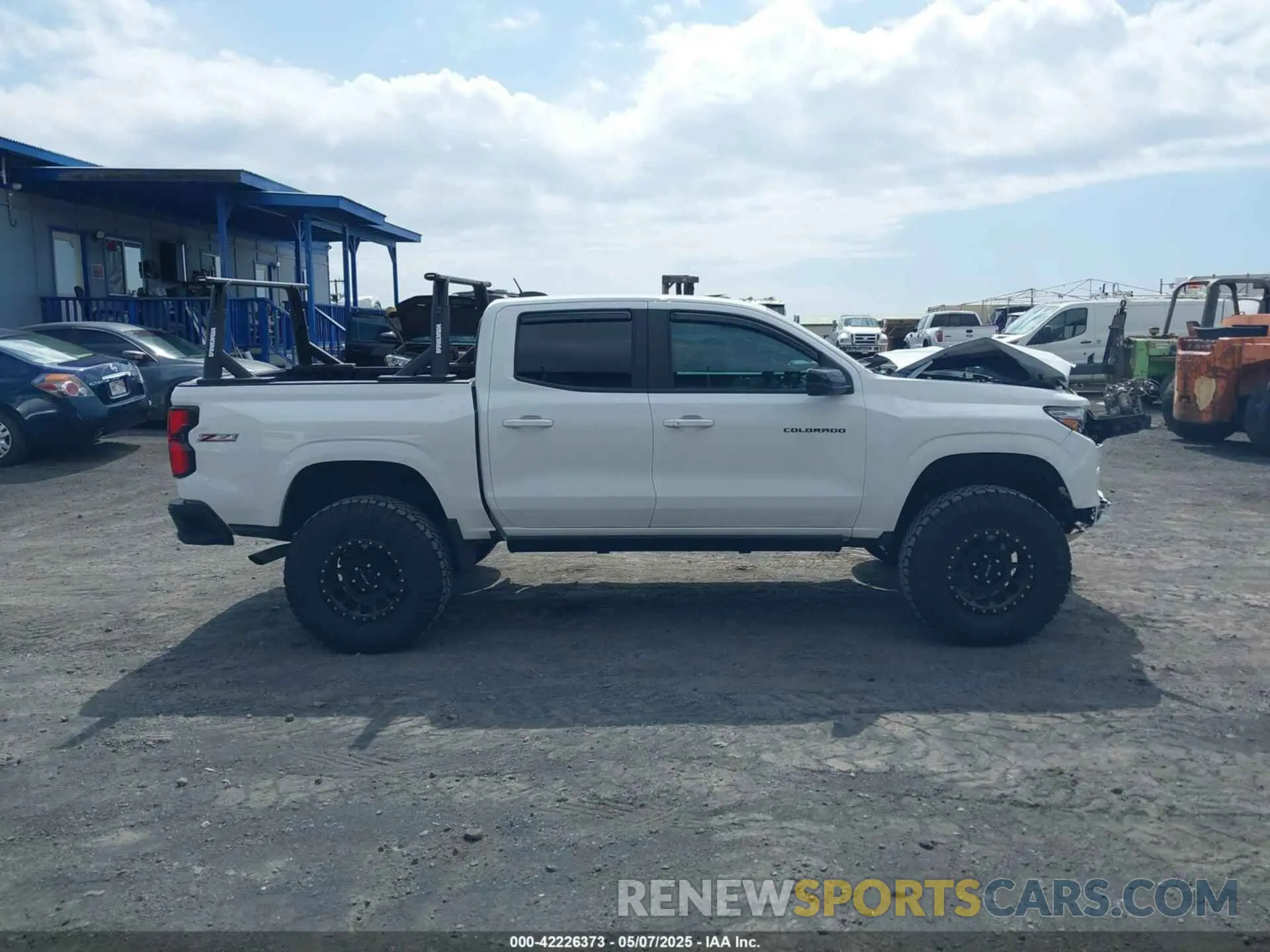 13 fotografías del automóvil dañado 1GCPTDEK9P1219177 CHEVROLET COLORADO 2023
