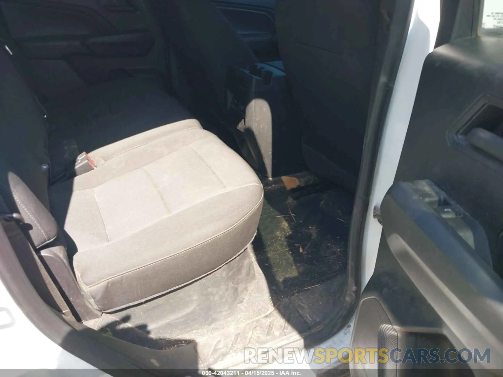 8 fotografías del automóvil dañado 1GCPTEEK2P1203392 CHEVROLET COLORADO 2023
