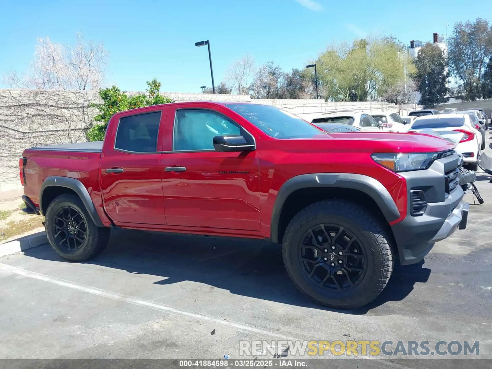 14 fotografías del automóvil dañado 1GCPTEEK7P1185939 CHEVROLET COLORADO 2023