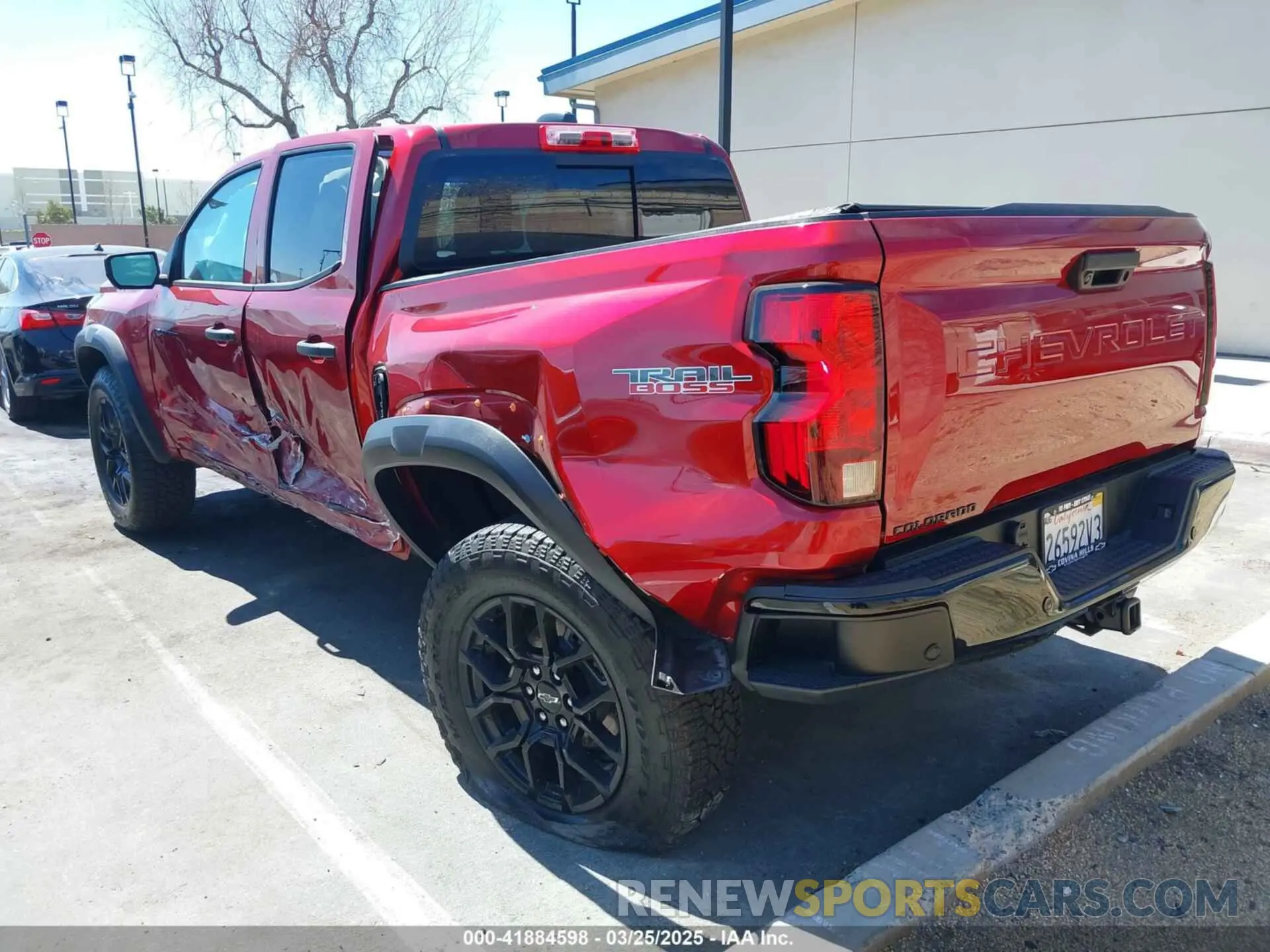 3 fotografías del automóvil dañado 1GCPTEEK7P1185939 CHEVROLET COLORADO 2023