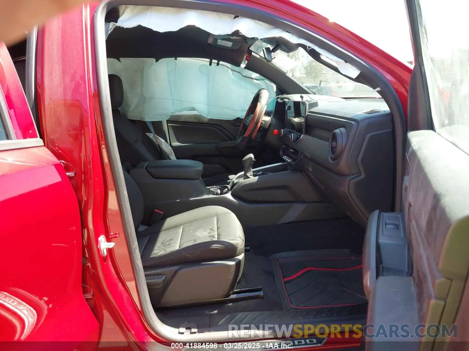 5 fotografías del automóvil dañado 1GCPTEEK7P1185939 CHEVROLET COLORADO 2023
