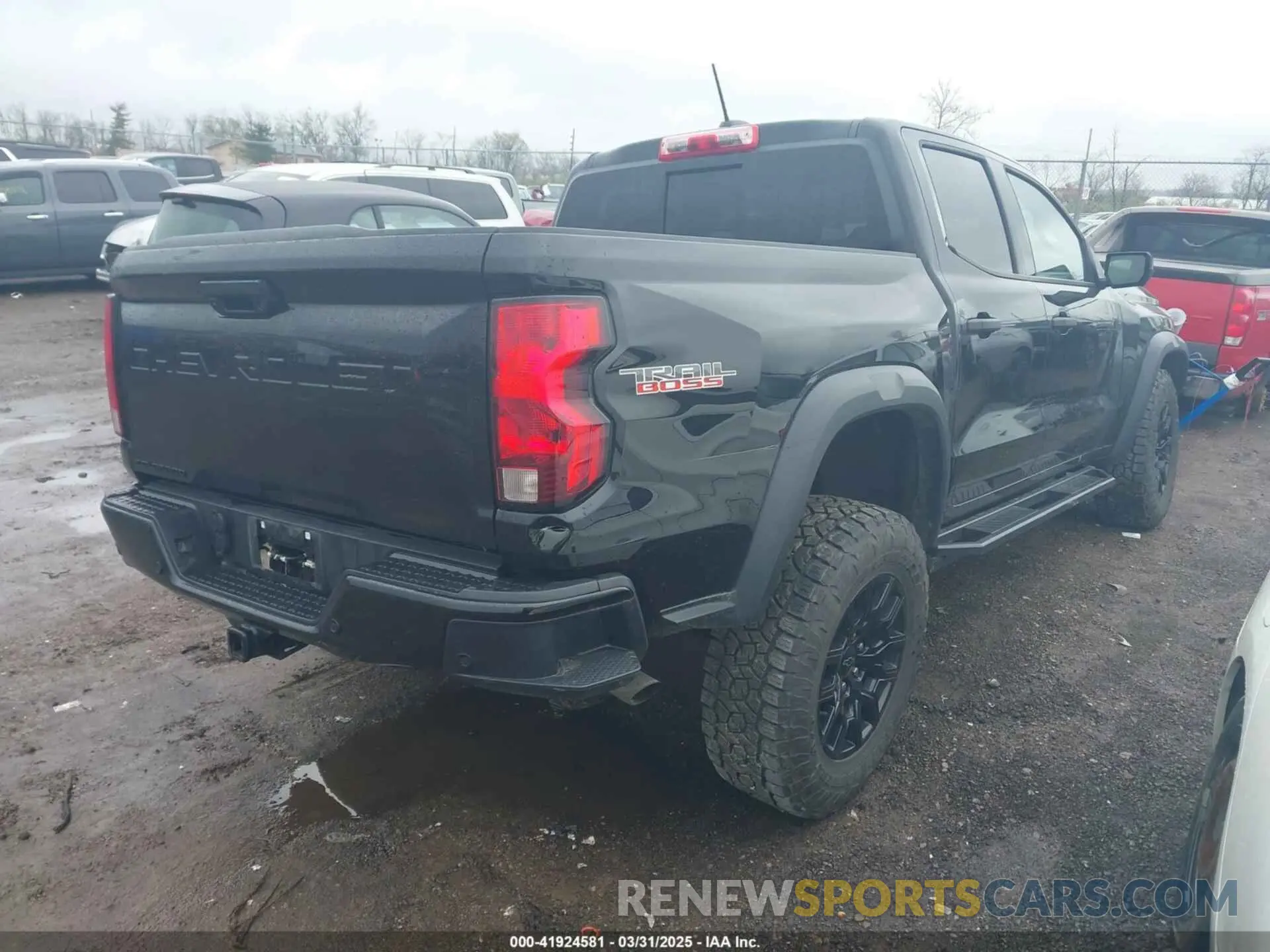 4 fotografías del automóvil dañado 1GCPTEEK9P1196702 CHEVROLET COLORADO 2023