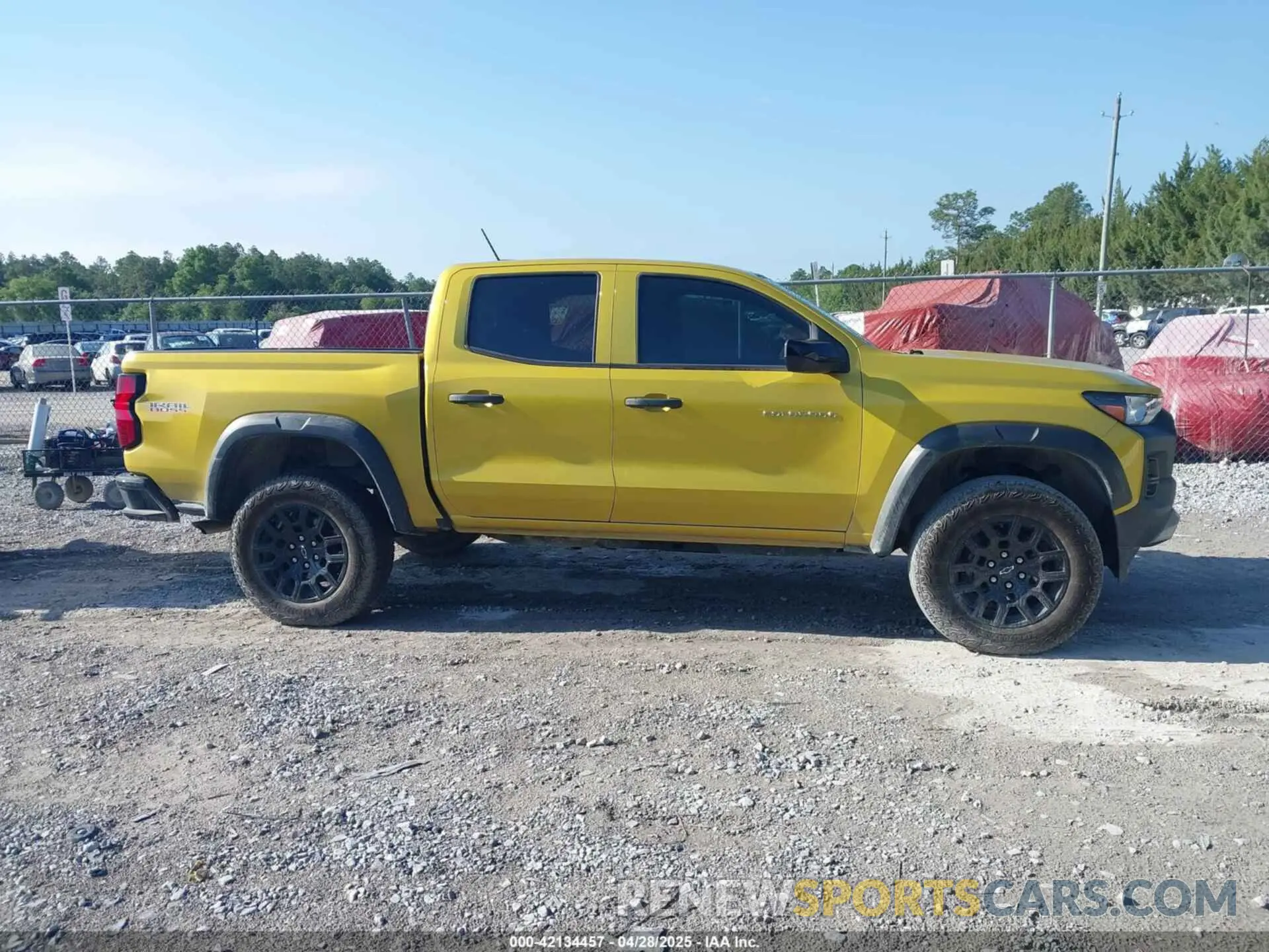 13 fotografías del automóvil dañado 1GCPTEEK9P1241315 CHEVROLET COLORADO 2023