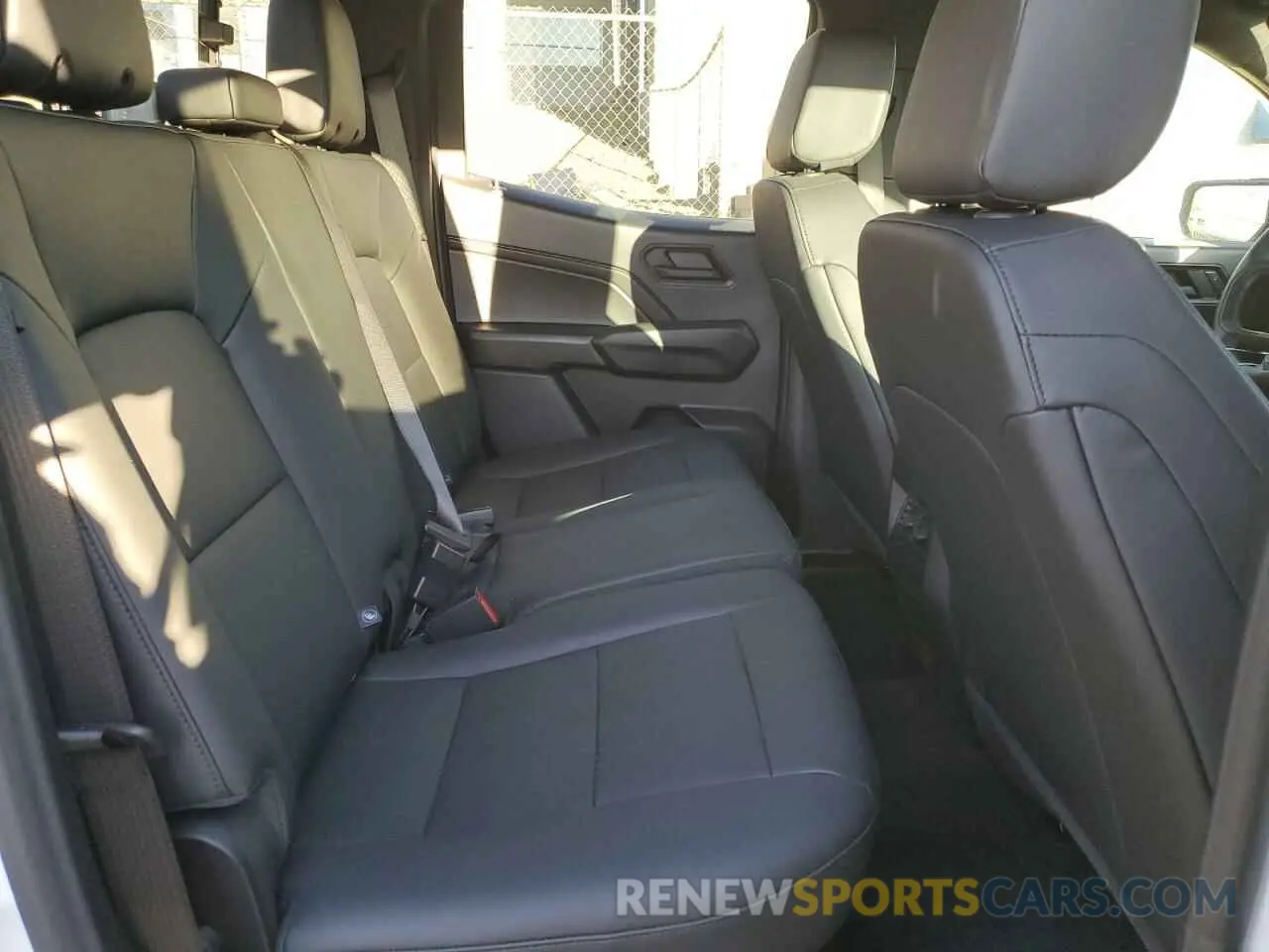 10 fotografías del automóvil dañado 1GCGSBEC7R1301637 CHEVROLET COLORADO 2024