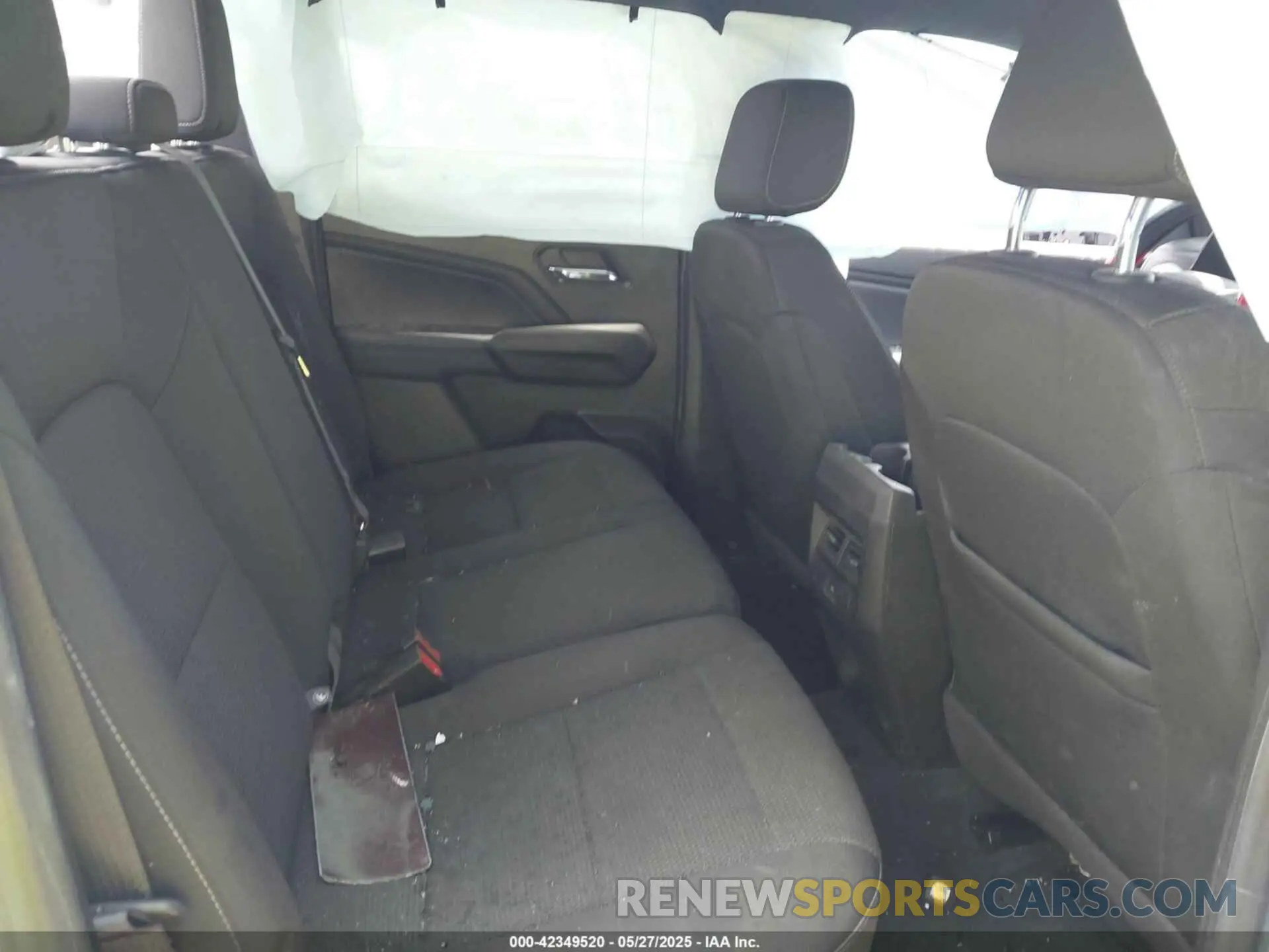 8 fotografías del automóvil dañado 1GCGTCEC5R1128932 CHEVROLET COLORADO 2024
