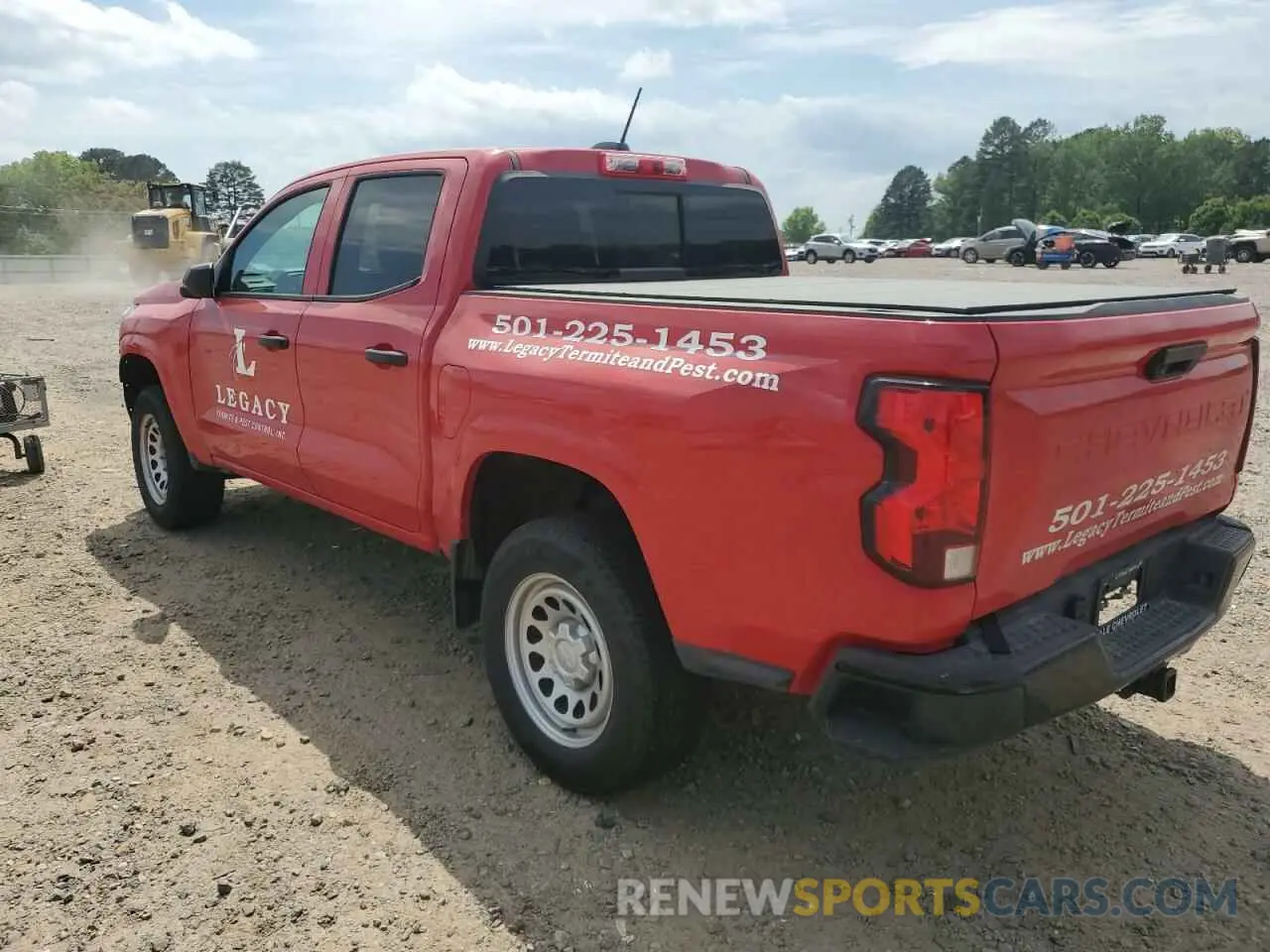 2 fotografías del automóvil dañado 1GCPSBEK8R1109537 CHEVROLET COLORADO 2024