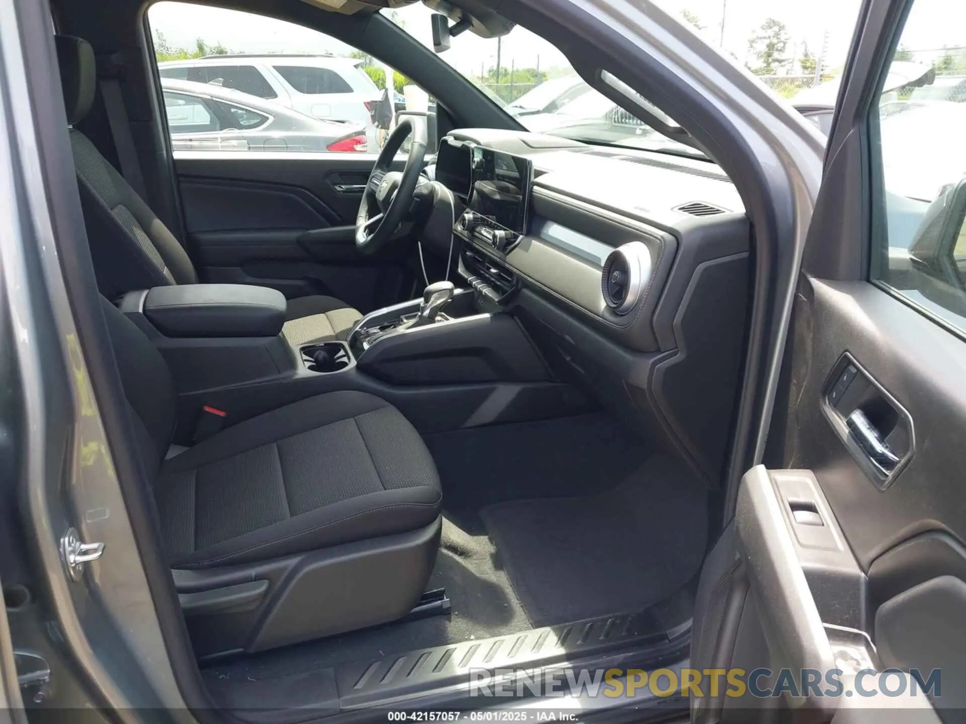 5 fotografías del automóvil dañado 1GCPSCEK3R1318917 CHEVROLET COLORADO 2024