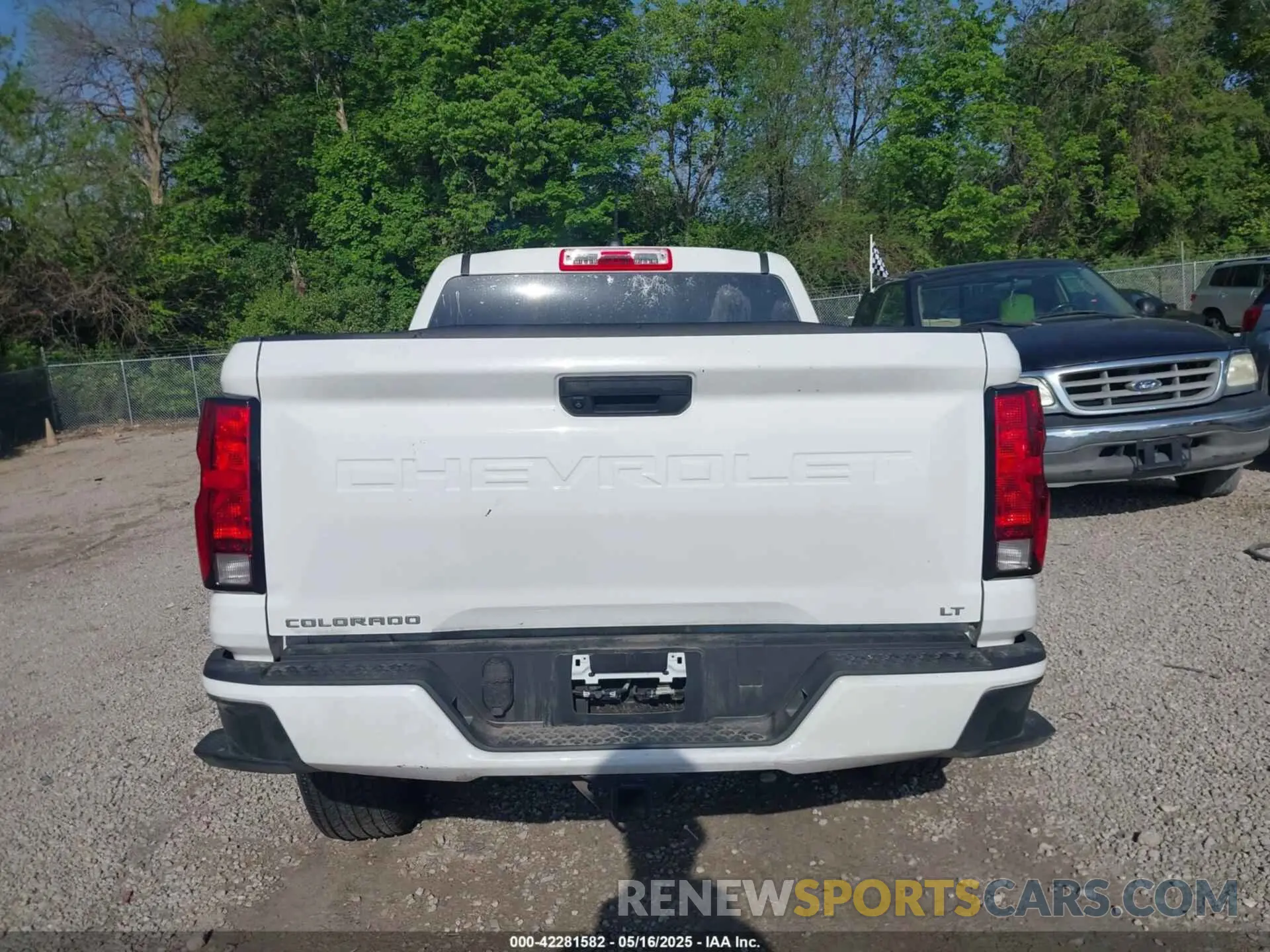 16 fotografías del automóvil dañado 1GCPSCEK6R1198160 CHEVROLET COLORADO 2024