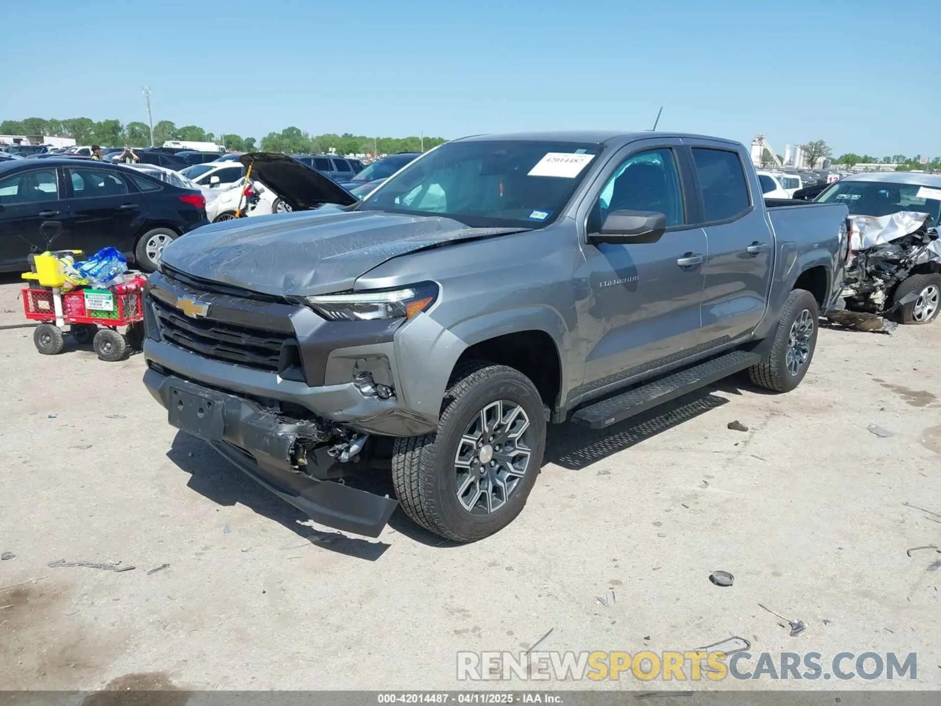 2 fotografías del automóvil dañado 1GCPSCEK9R1177545 CHEVROLET COLORADO 2024