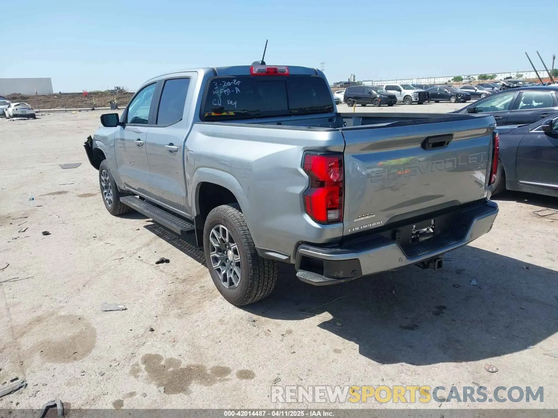 3 fotografías del automóvil dañado 1GCPSCEK9R1177545 CHEVROLET COLORADO 2024