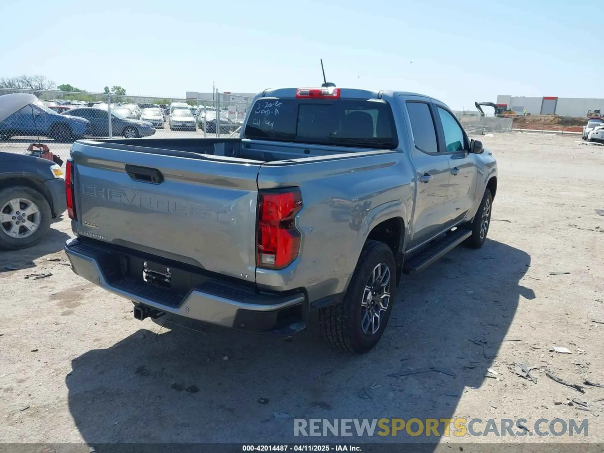 4 fotografías del automóvil dañado 1GCPSCEK9R1177545 CHEVROLET COLORADO 2024