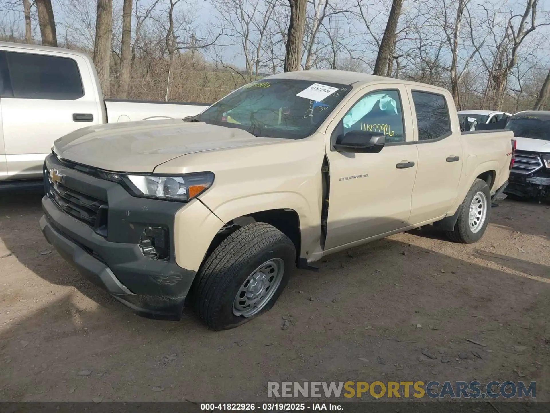 2 fotografías del automóvil dañado 1GCPTBEK8R1152174 CHEVROLET COLORADO 2024