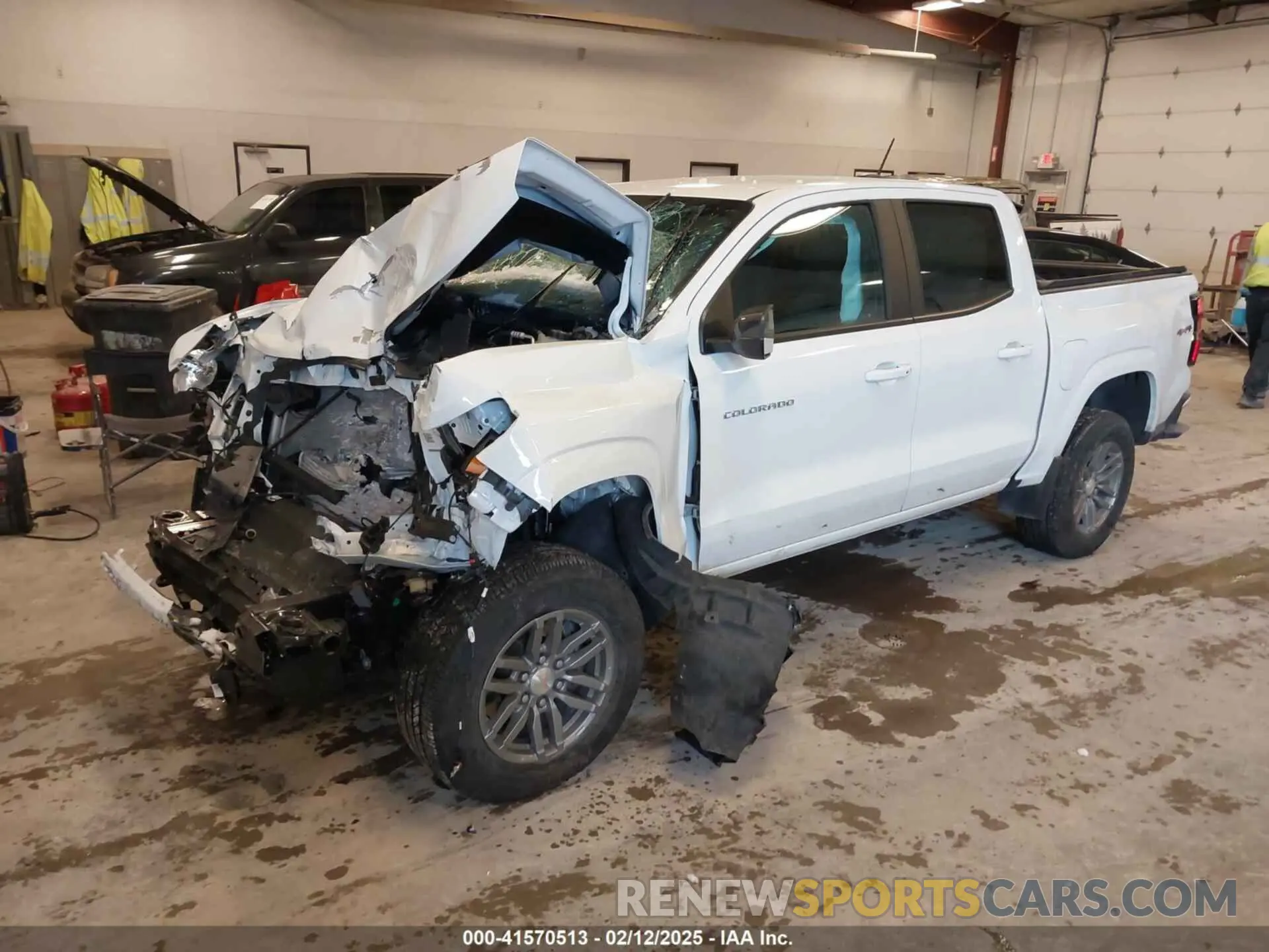 2 fotografías del automóvil dañado 1GCPTCEK1R1131804 CHEVROLET COLORADO 2024