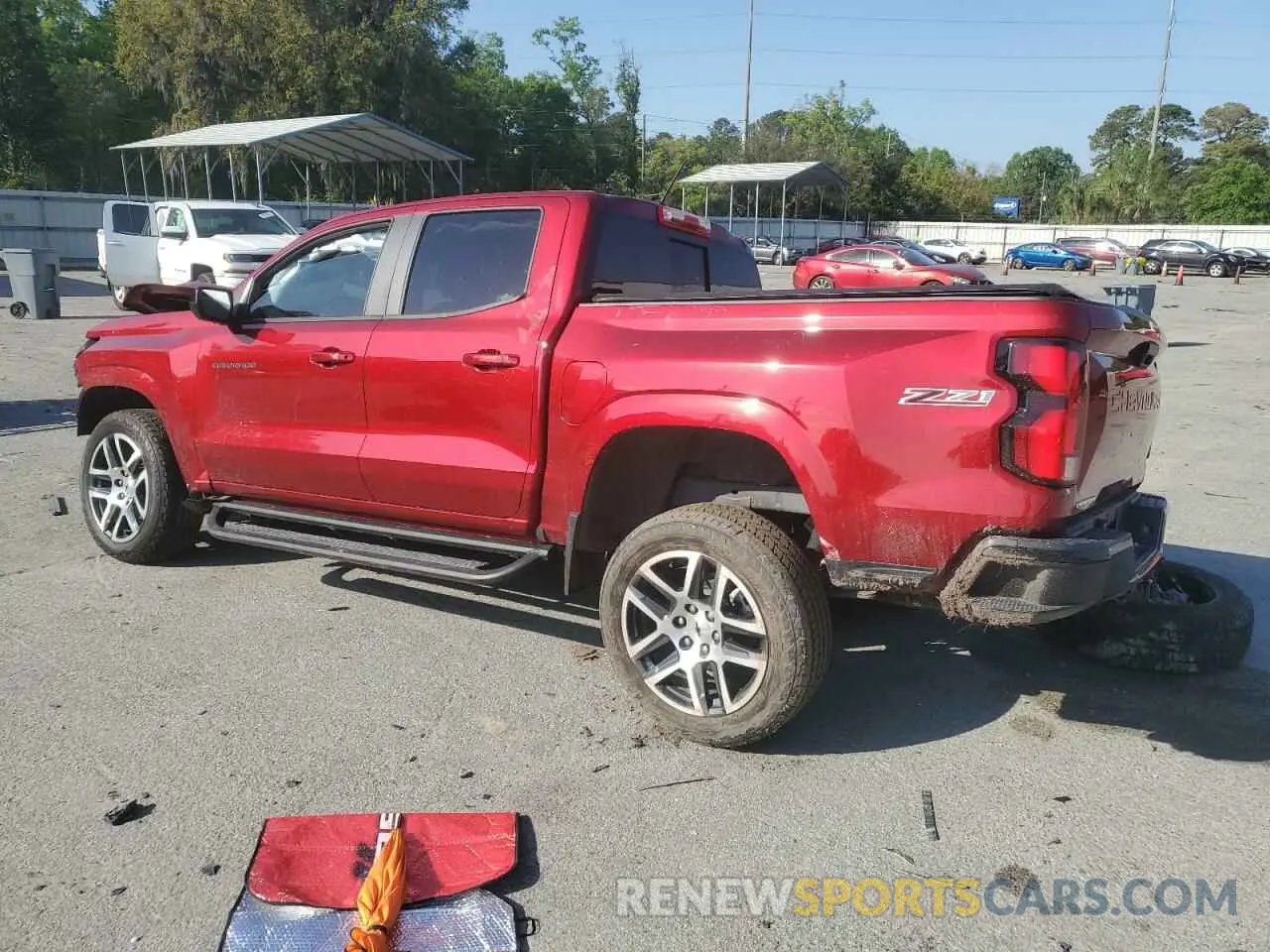 2 fotografías del automóvil dañado 1GCPTDEK0R1123201 CHEVROLET COLORADO 2024