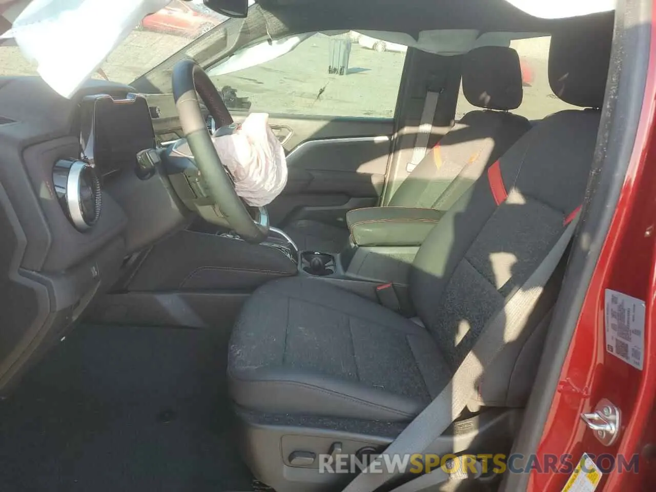 7 fotografías del automóvil dañado 1GCPTDEK0R1123201 CHEVROLET COLORADO 2024