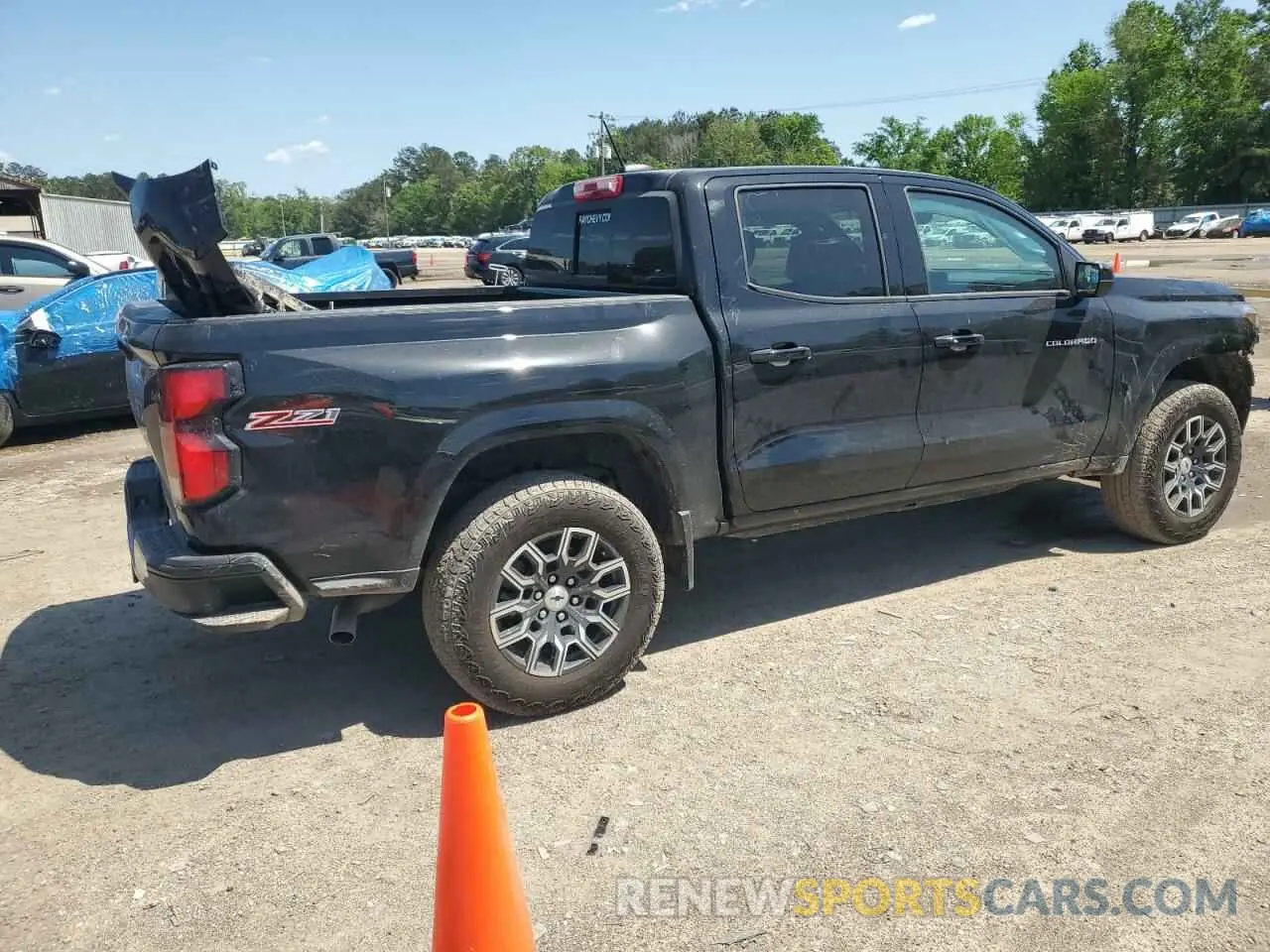 3 fotografías del automóvil dañado 1GCPTDEK1R1244321 CHEVROLET COLORADO 2024