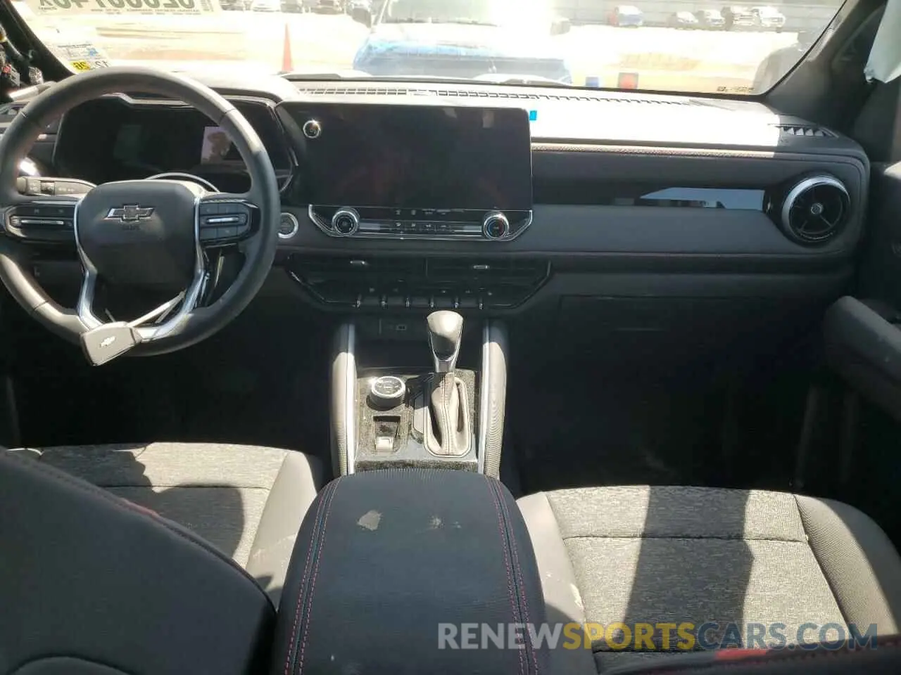 8 fotografías del automóvil dañado 1GCPTDEK1R1244321 CHEVROLET COLORADO 2024