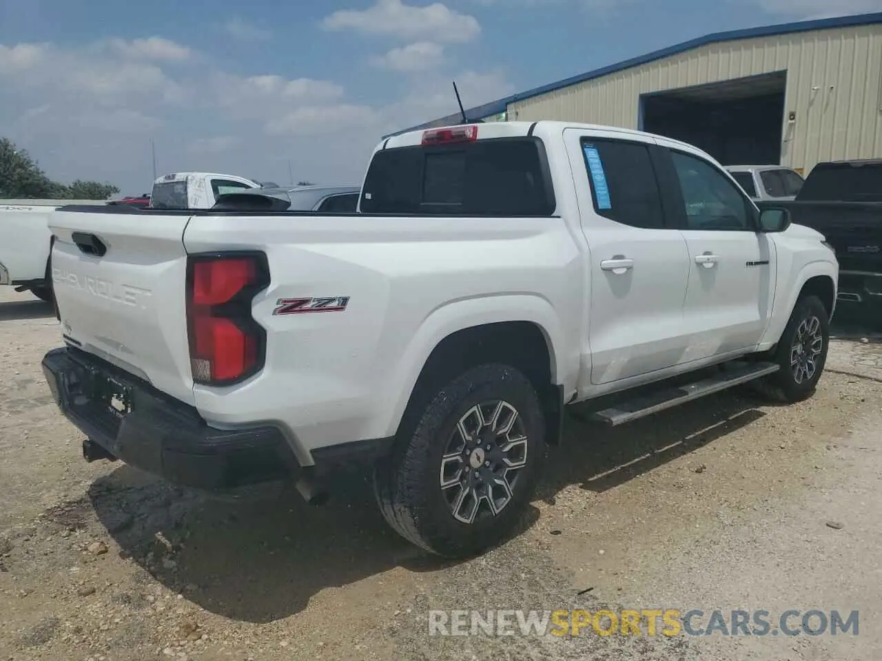 3 fotografías del automóvil dañado 1GCPTDEK1R1252614 CHEVROLET COLORADO 2024