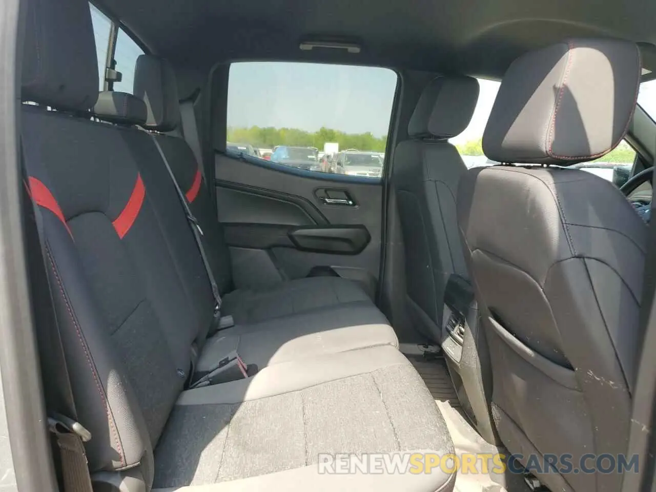 10 fotografías del automóvil dañado 1GCPTDEK3R1212177 CHEVROLET COLORADO 2024