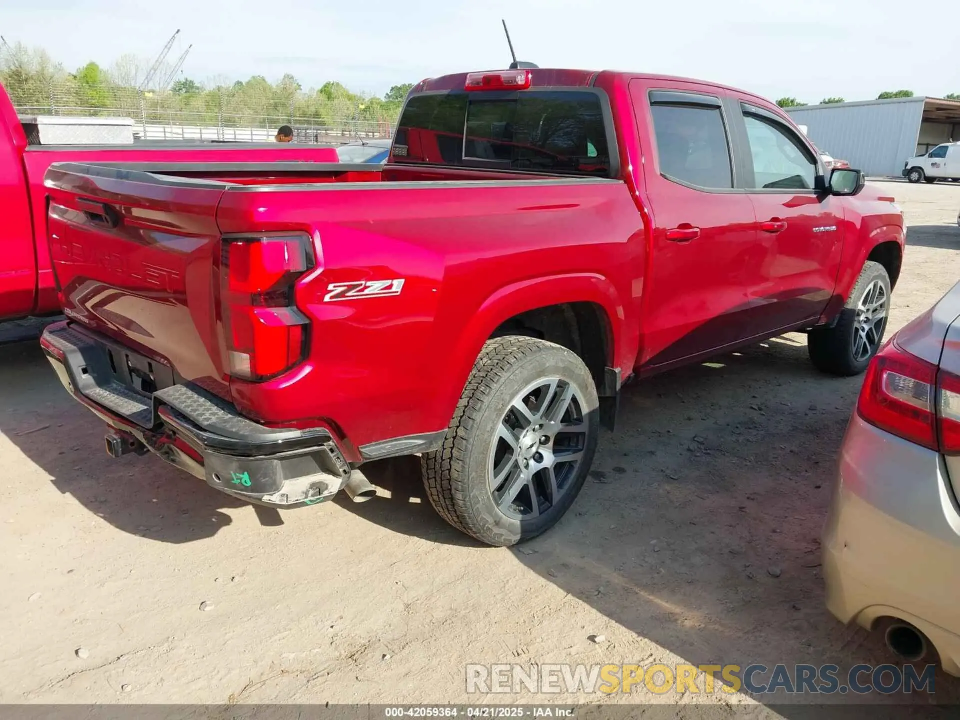 4 fotografías del automóvil dañado 1GCPTDEK8R1119445 CHEVROLET COLORADO 2024