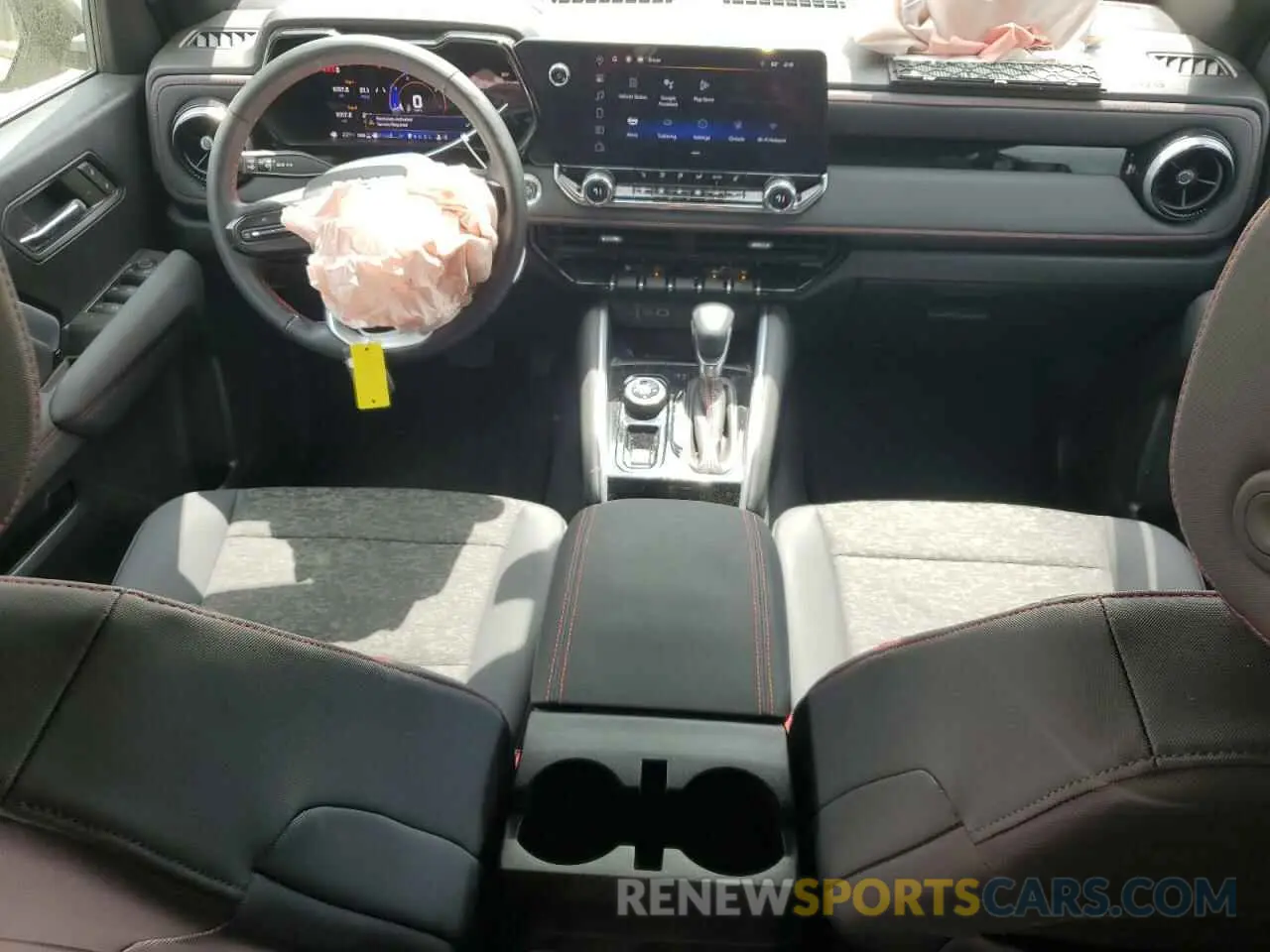 8 fotografías del automóvil dañado 1GCPTDEK9R1117302 CHEVROLET COLORADO 2024