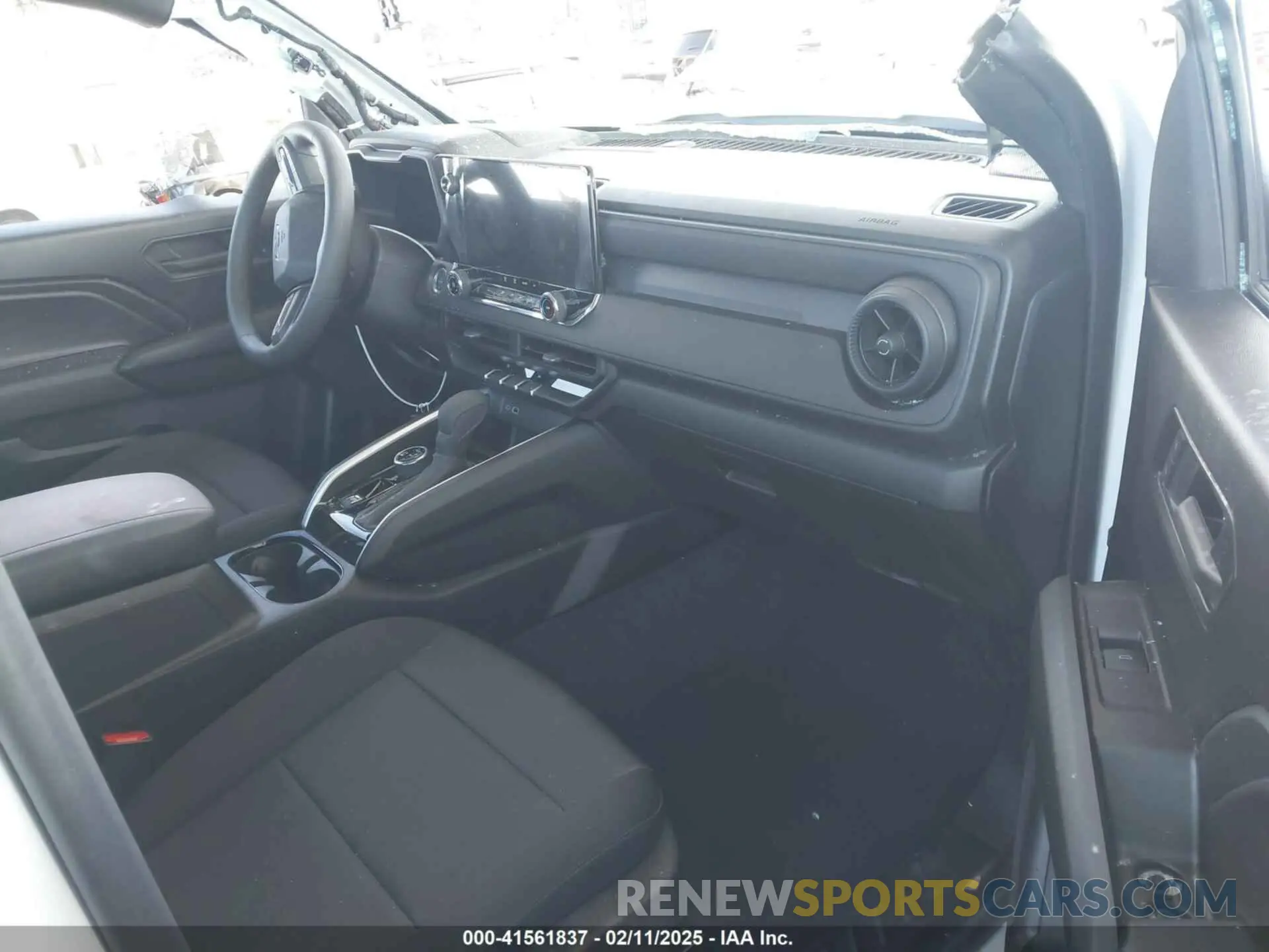 5 fotografías del automóvil dañado 1GCPTEEK3R1247162 CHEVROLET COLORADO 2024
