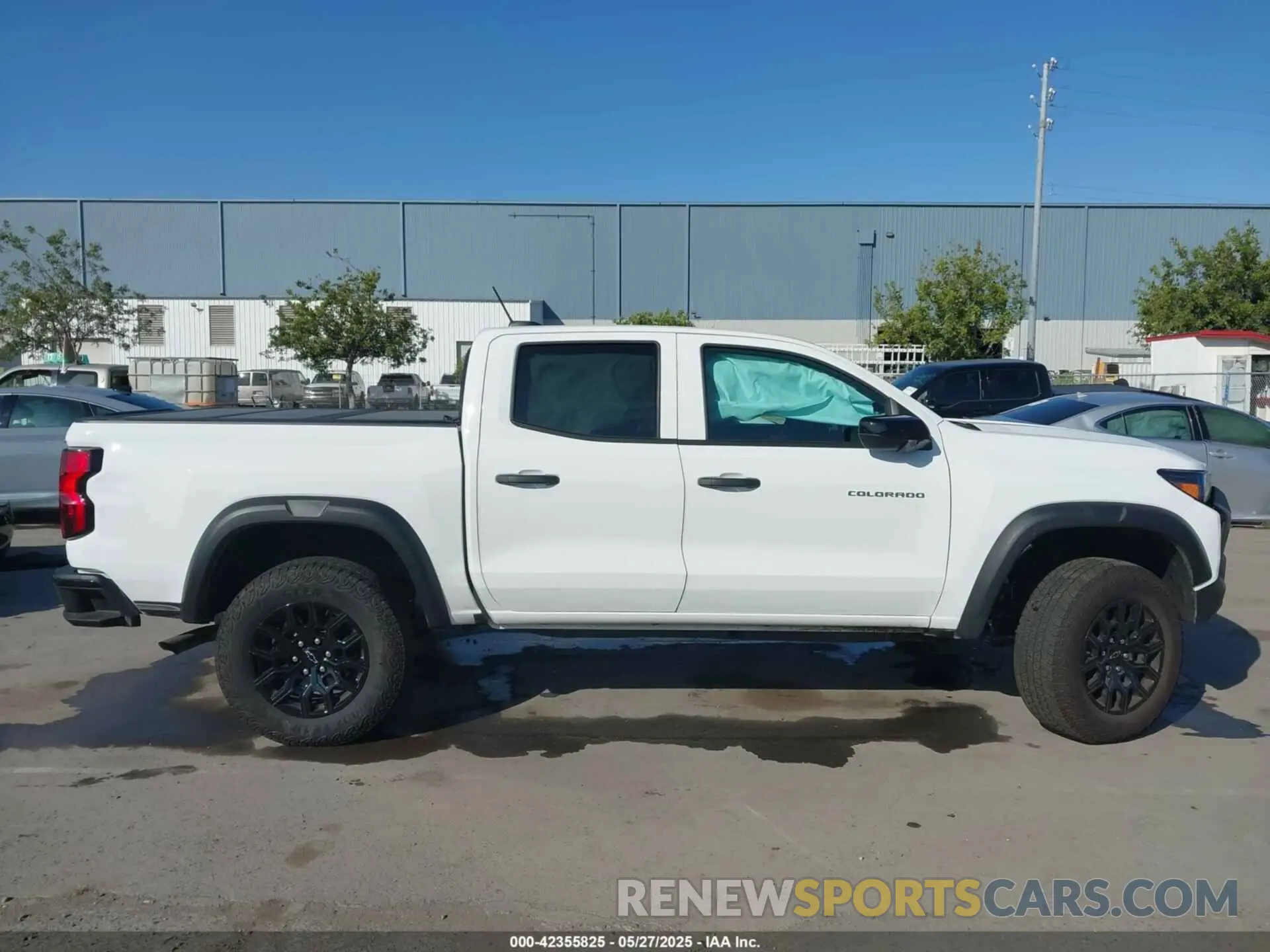13 fotografías del automóvil dañado 1GCPTEEK5R1117187 CHEVROLET COLORADO 2024