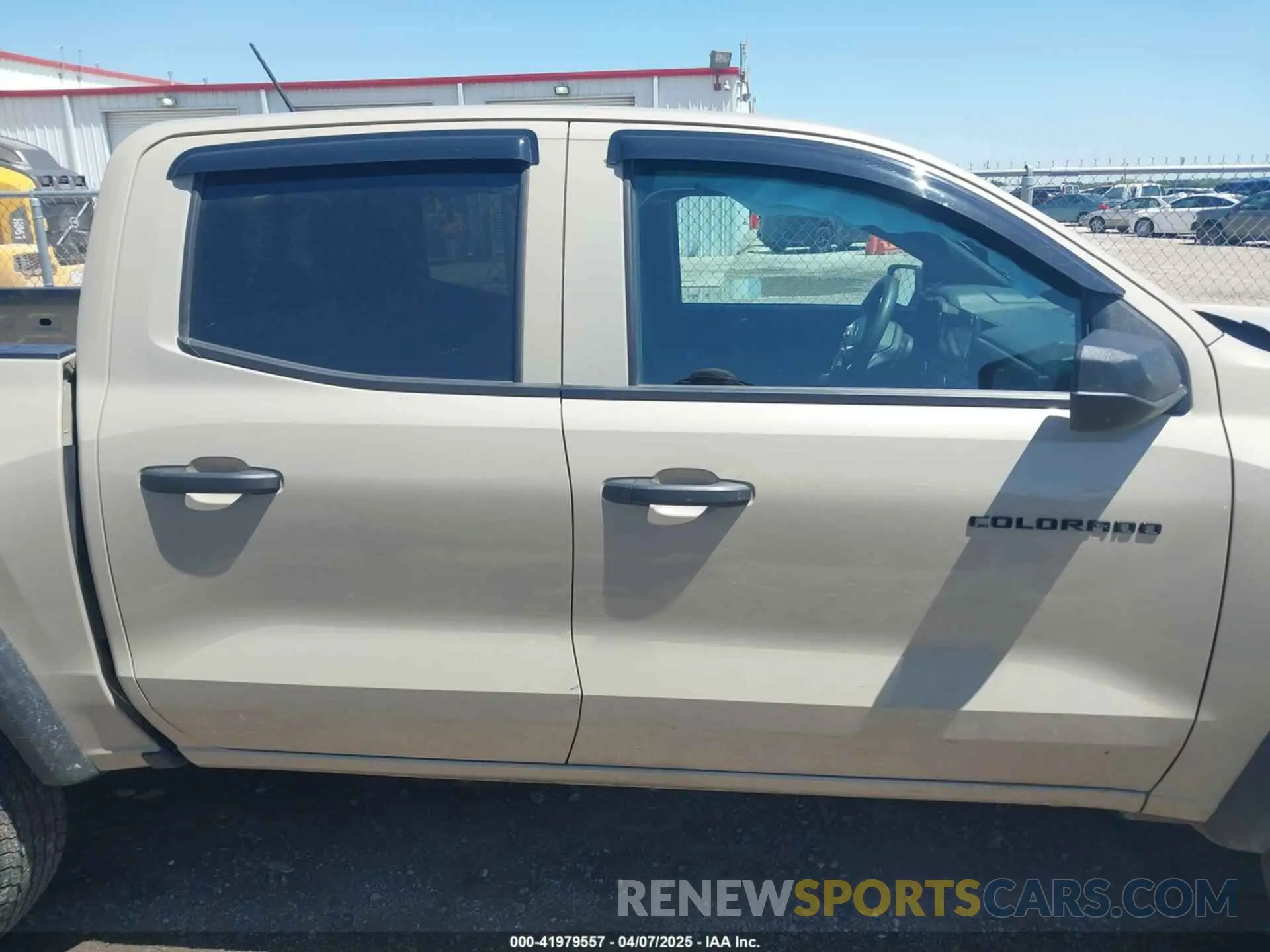 14 fotografías del automóvil dañado 1GCPTEEK6R1127131 CHEVROLET COLORADO 2024