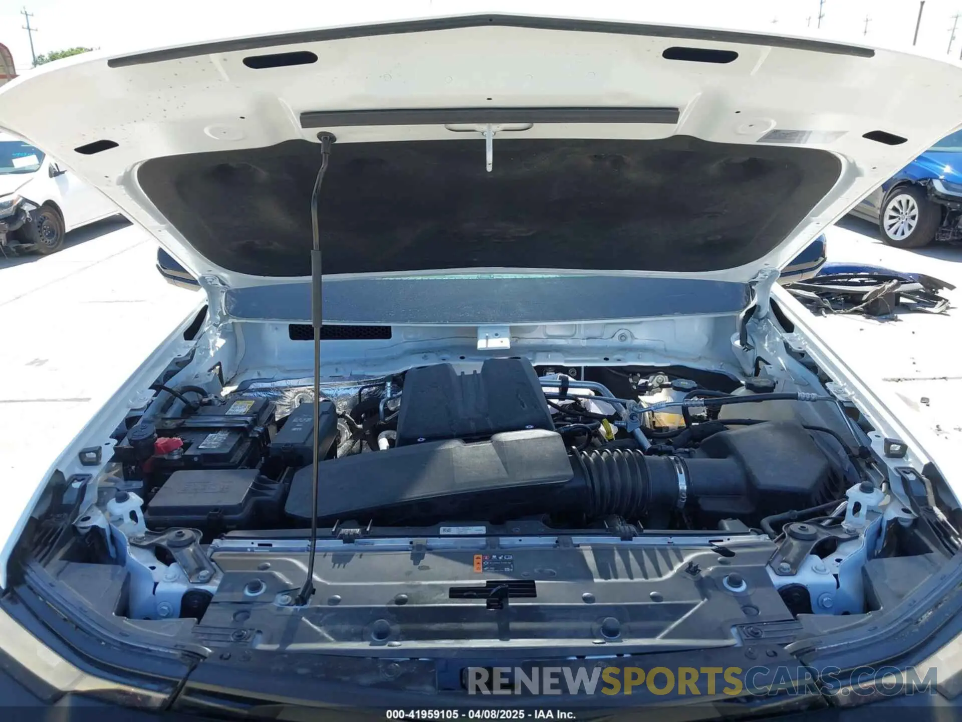 10 fotografías del automóvil dañado 1GCPTEEK9R1161760 CHEVROLET COLORADO 2024
