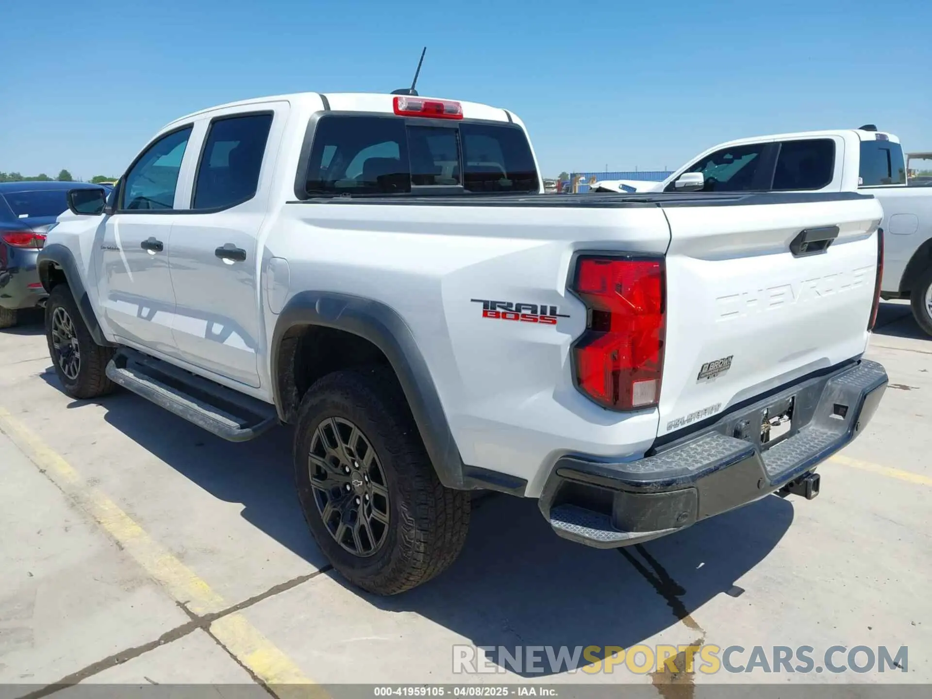 3 fotografías del automóvil dañado 1GCPTEEK9R1161760 CHEVROLET COLORADO 2024