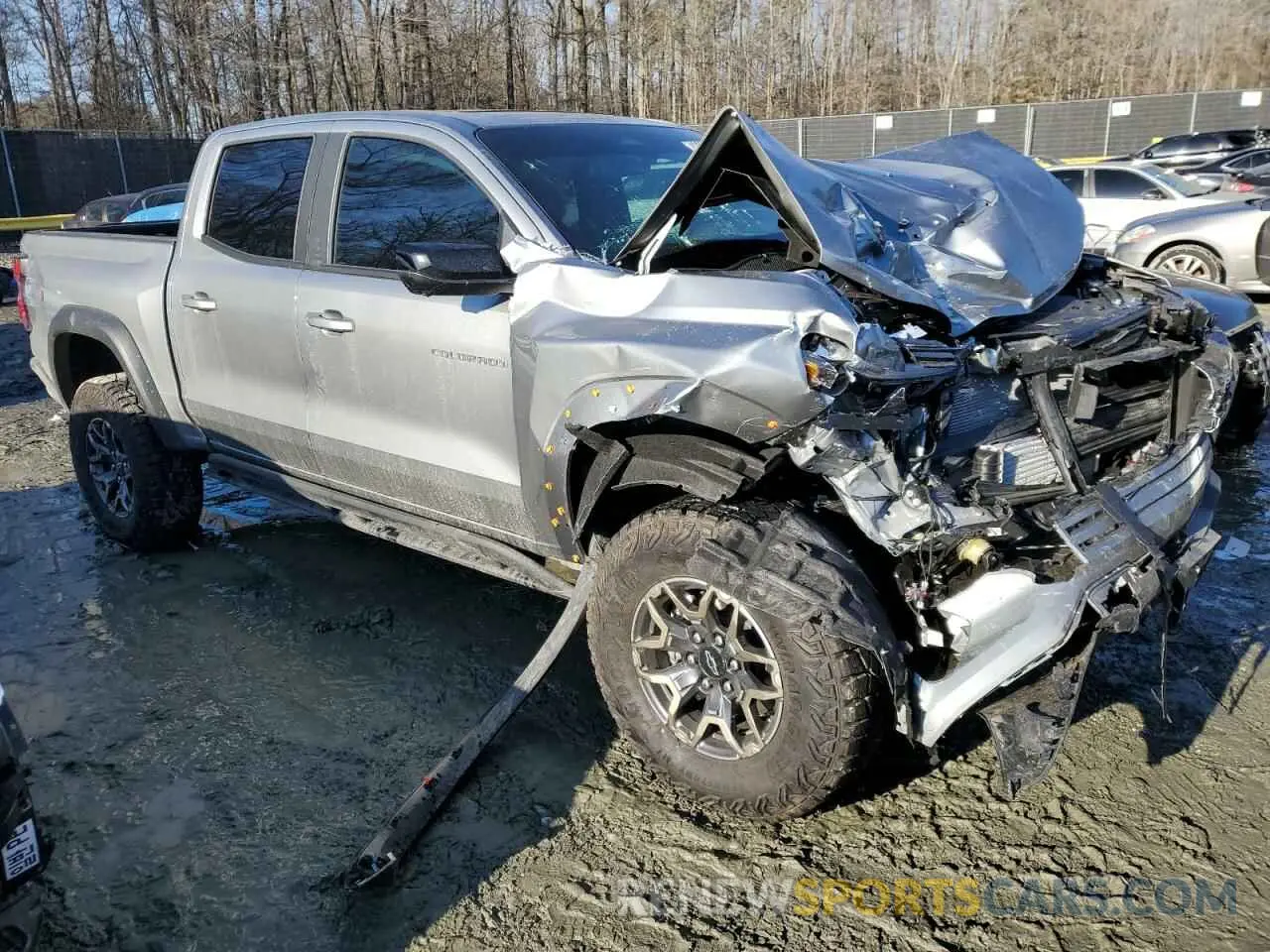 4 fotografías del automóvil dañado 1GCPTFEK2R1297069 CHEVROLET COLORADO 2024