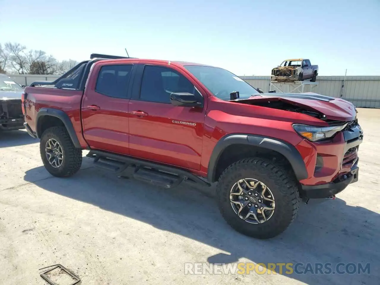 4 fotografías del automóvil dañado 1GCPTFEK5R1275826 CHEVROLET COLORADO 2024