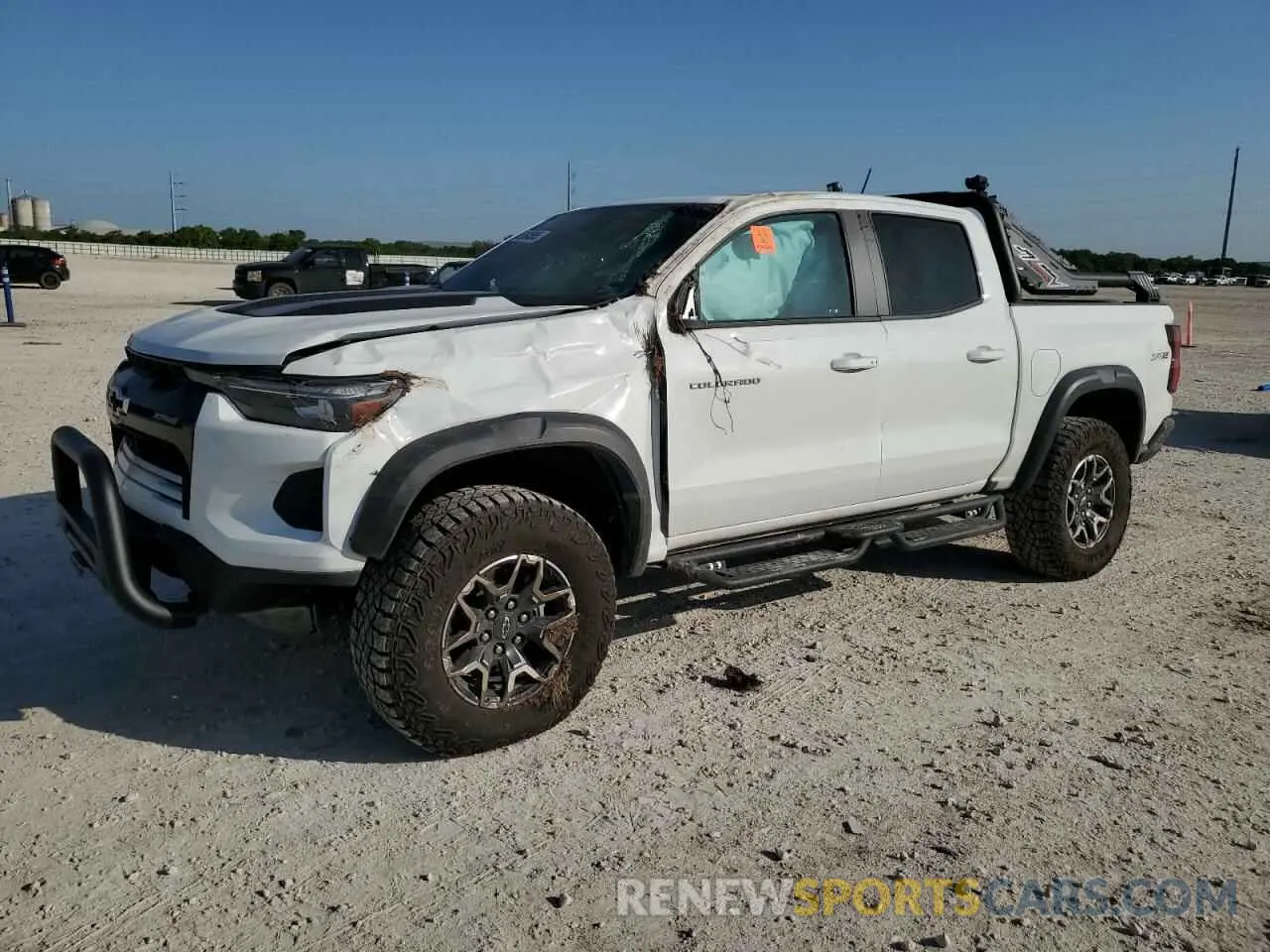 1 fotografías del automóvil dañado 1GCPTFEKXR1111908 CHEVROLET COLORADO 2024