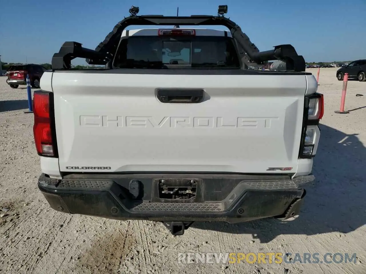 6 fotografías del automóvil dañado 1GCPTFEKXR1111908 CHEVROLET COLORADO 2024