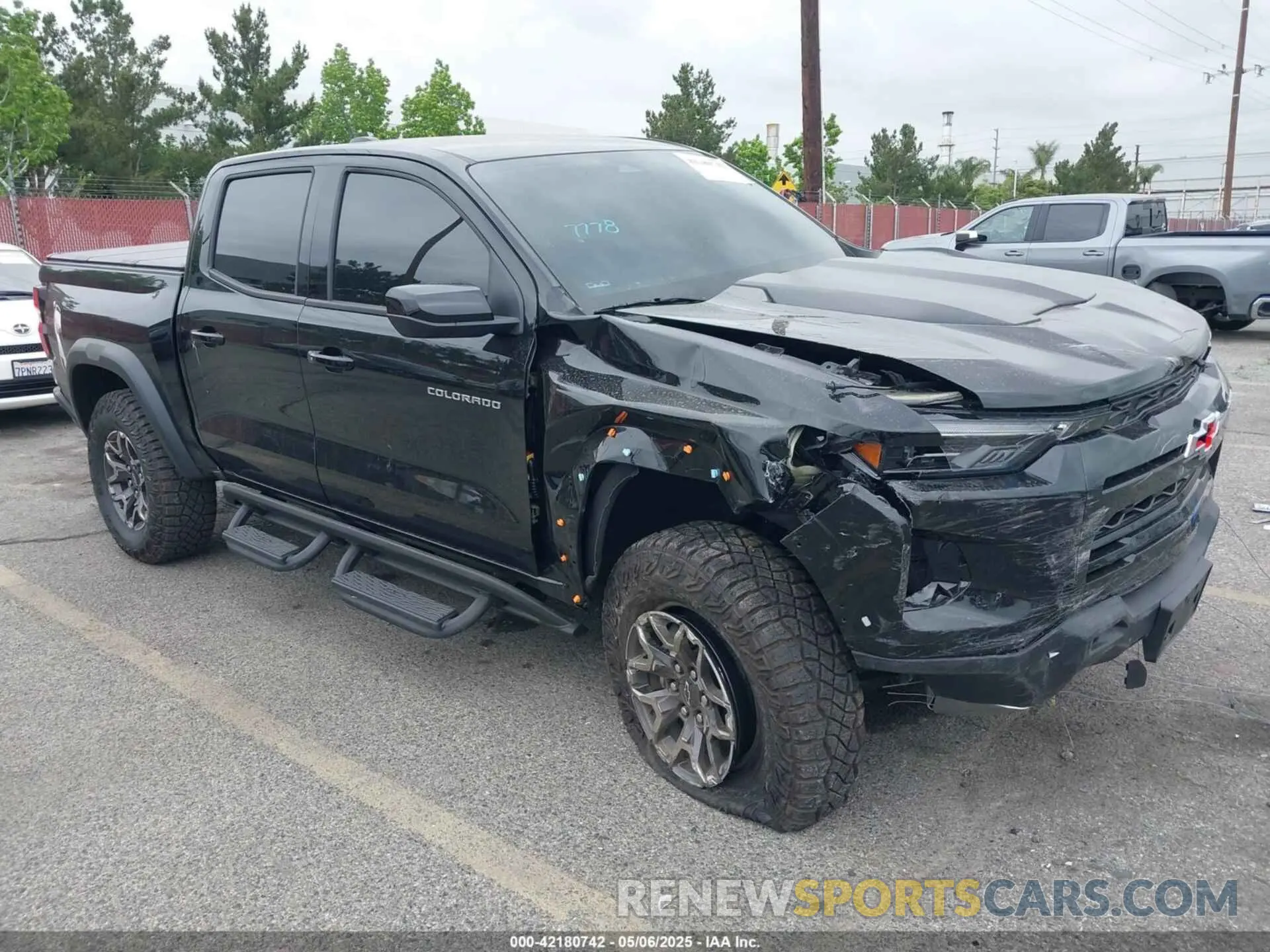 1 fotografías del automóvil dañado 1GCPTFEKXR1317228 CHEVROLET COLORADO 2024