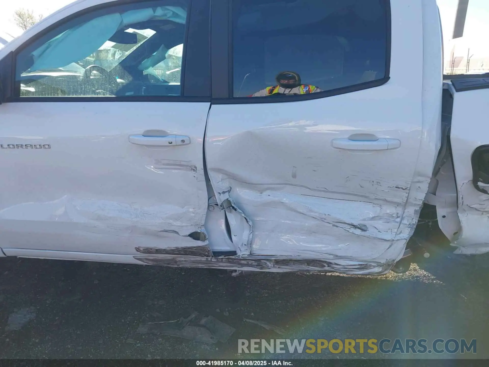 19 fotografías del automóvil dañado 1GCPTDEK1S1170887 CHEVROLET COLORADO 2025