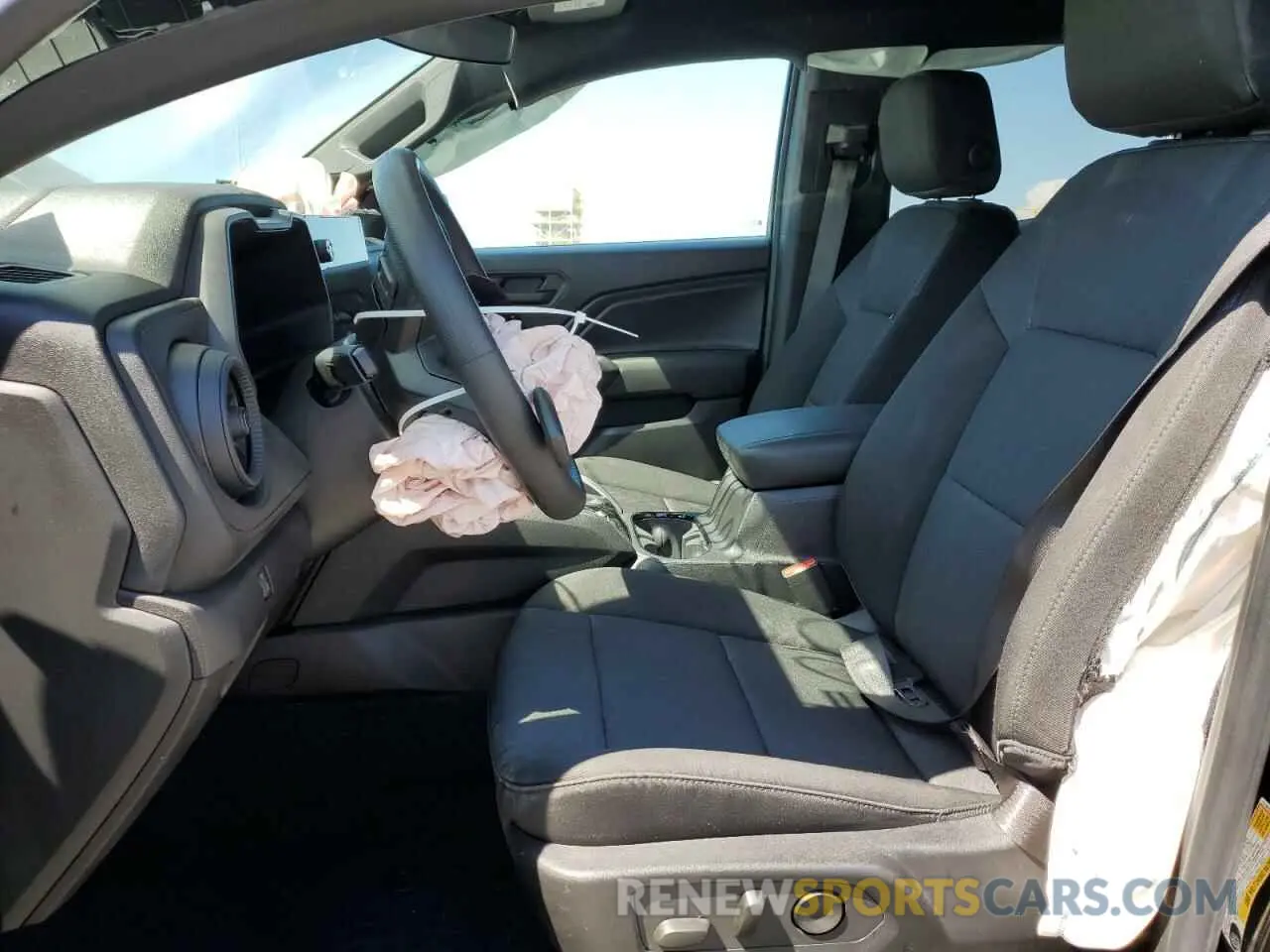 7 fotografías del automóvil dañado 1GCPTEEKXP1185157 CHEVROLET COLORADO T 2023