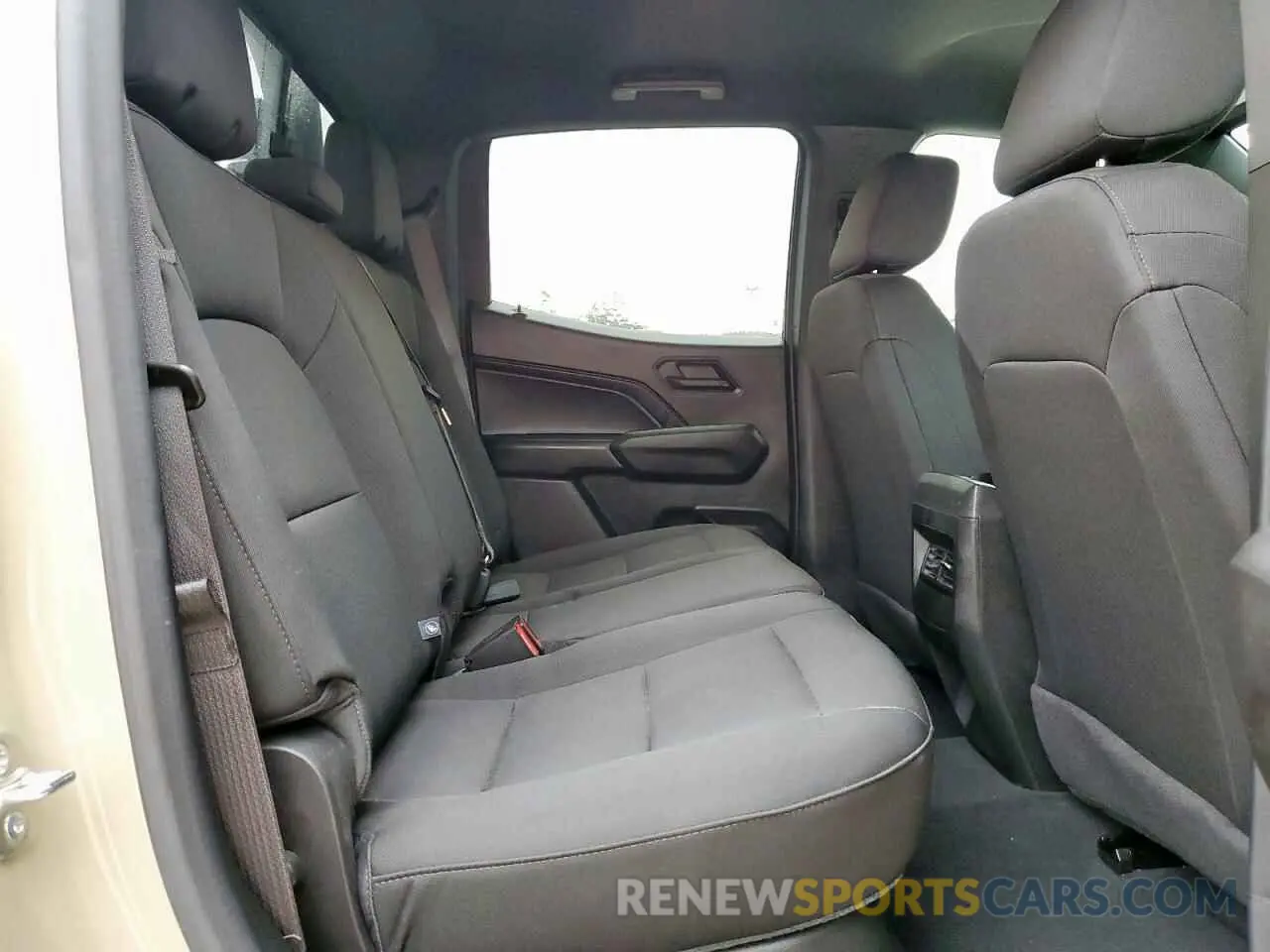 10 fotografías del automóvil dañado 1GCPTEEK0R1118182 CHEVROLET COLORADO T 2024