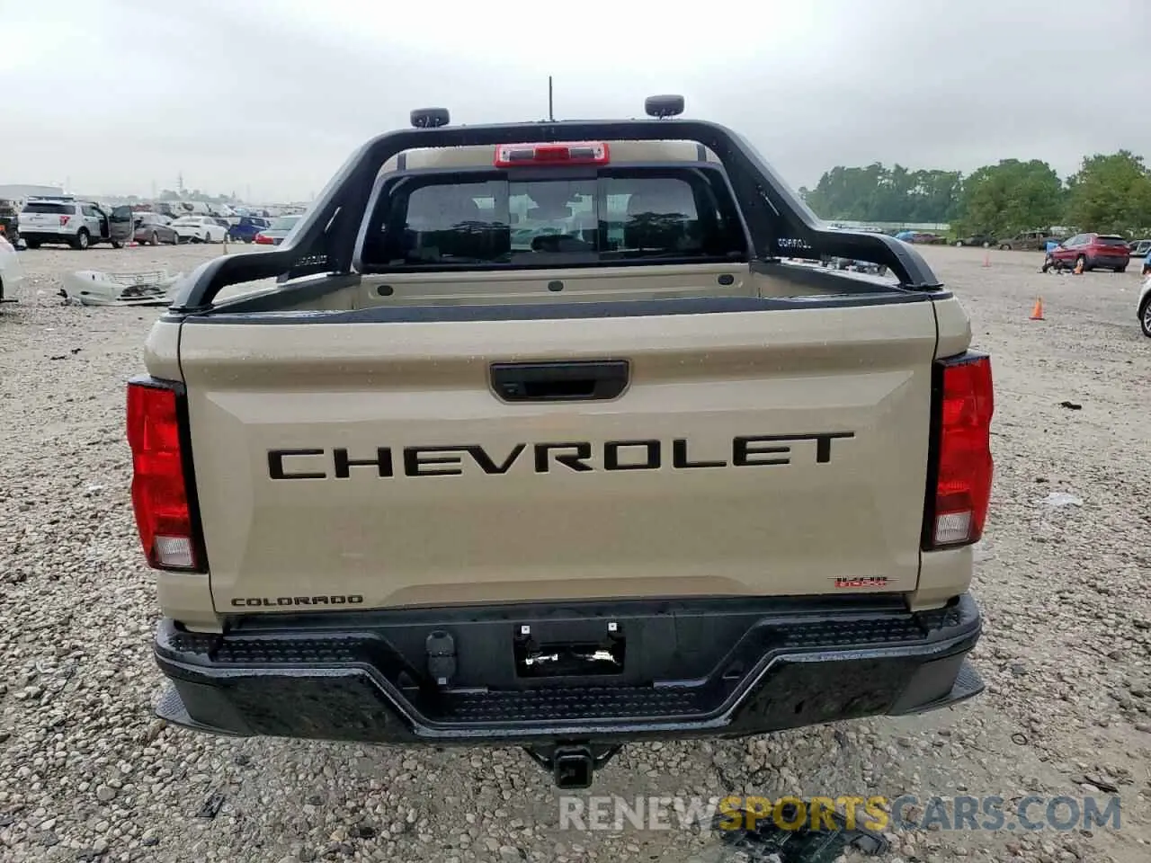 6 fotografías del automóvil dañado 1GCPTEEK0R1118182 CHEVROLET COLORADO T 2024