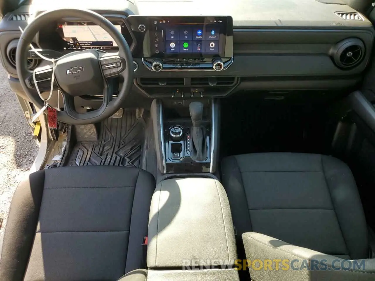 8 fotografías del automóvil dañado 1GCPTEEK2R1219028 CHEVROLET COLORADO T 2024