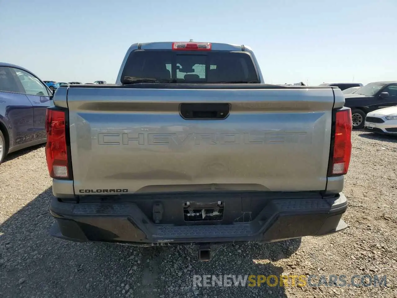 6 fotografías del automóvil dañado 1GCPTEEK5R1129596 CHEVROLET COLORADO T 2024