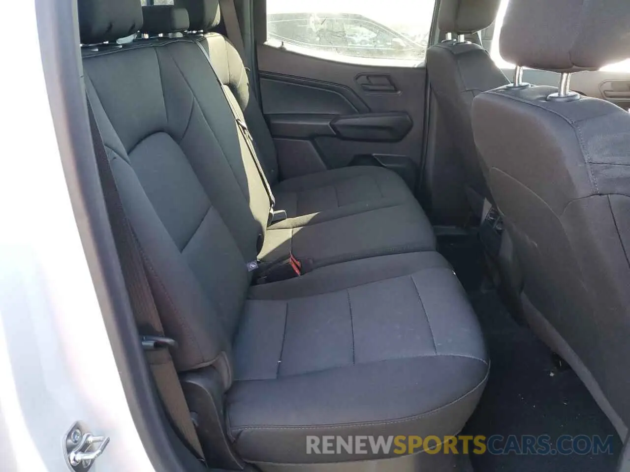 10 fotografías del automóvil dañado 1GCPTEEK5R1270068 CHEVROLET COLORADO T 2024