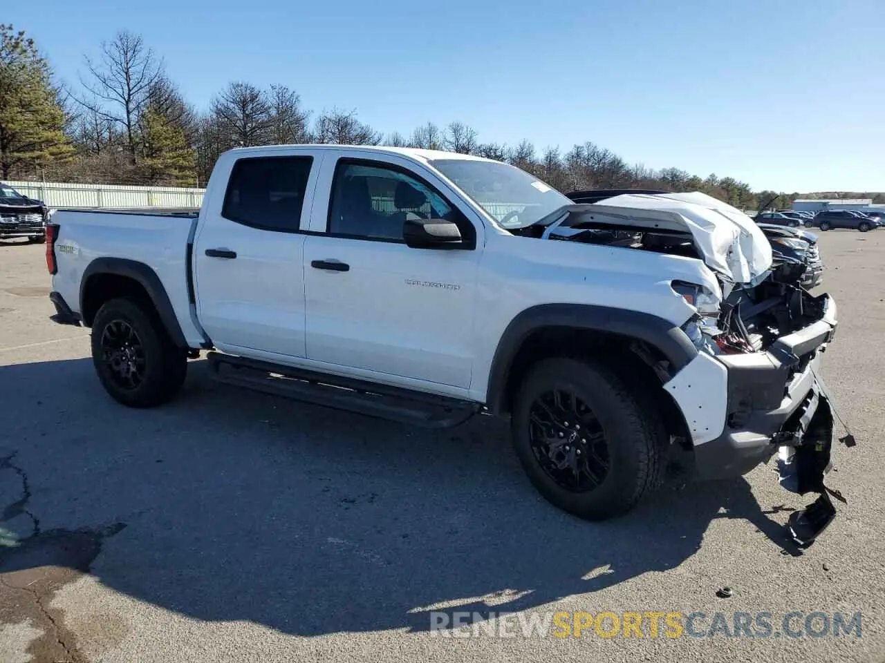 4 fotografías del automóvil dañado 1GCPTEEK5R1270068 CHEVROLET COLORADO T 2024
