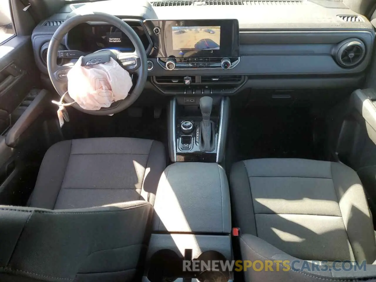 8 fotografías del automóvil dañado 1GCPTEEK5R1270068 CHEVROLET COLORADO T 2024