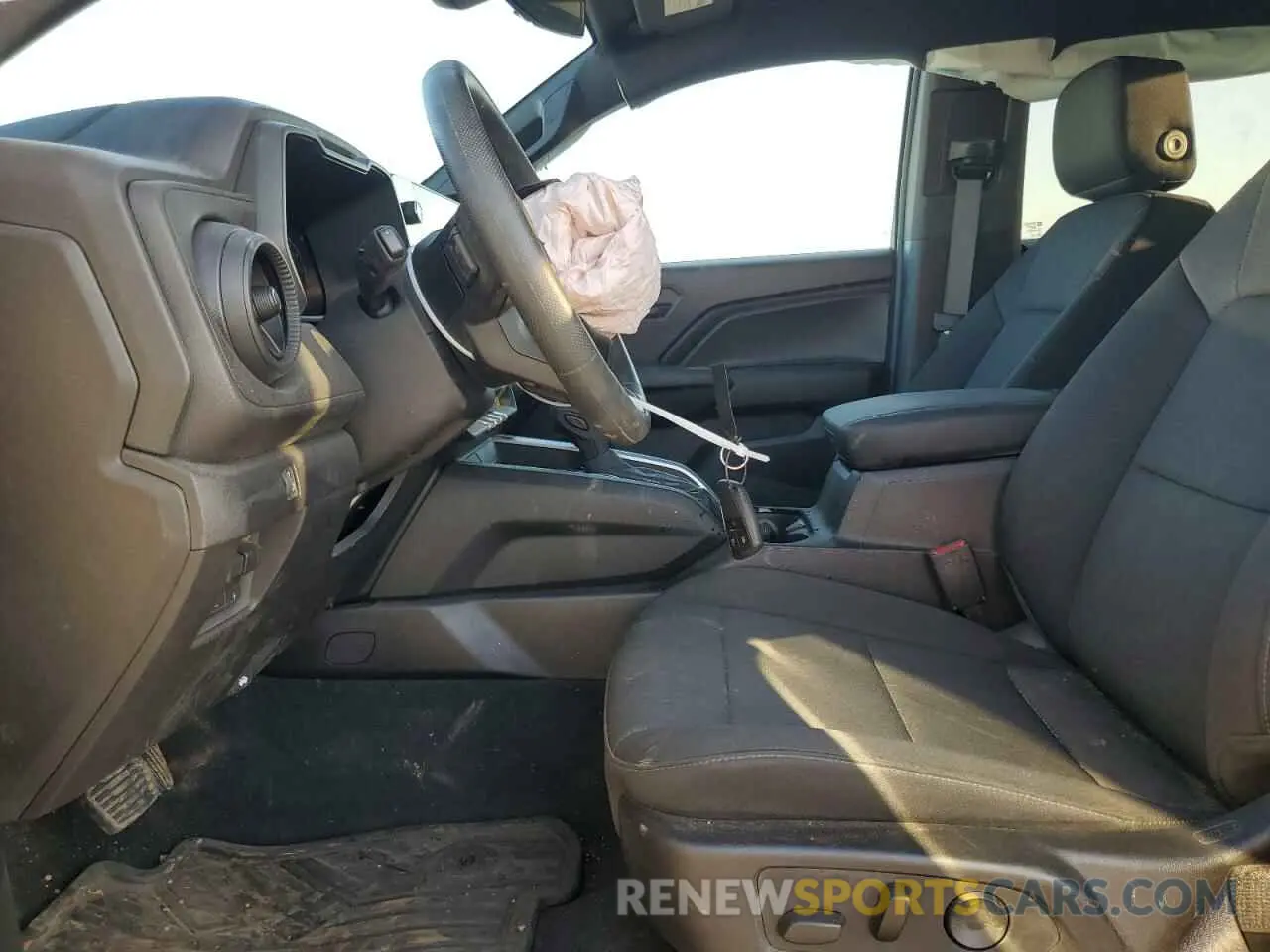 7 fotografías del automóvil dañado 1GCPTEEK8R1252776 CHEVROLET COLORADO T 2024