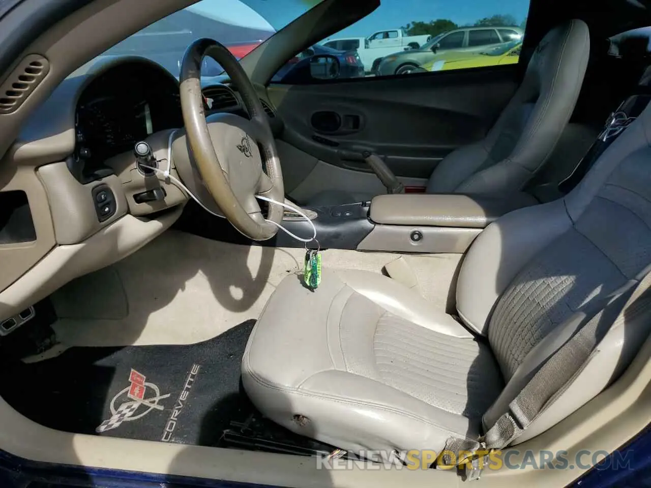 7 fotografías del automóvil dañado 1G1YY32G045103153 CHEVROLET CORVETTE 2004