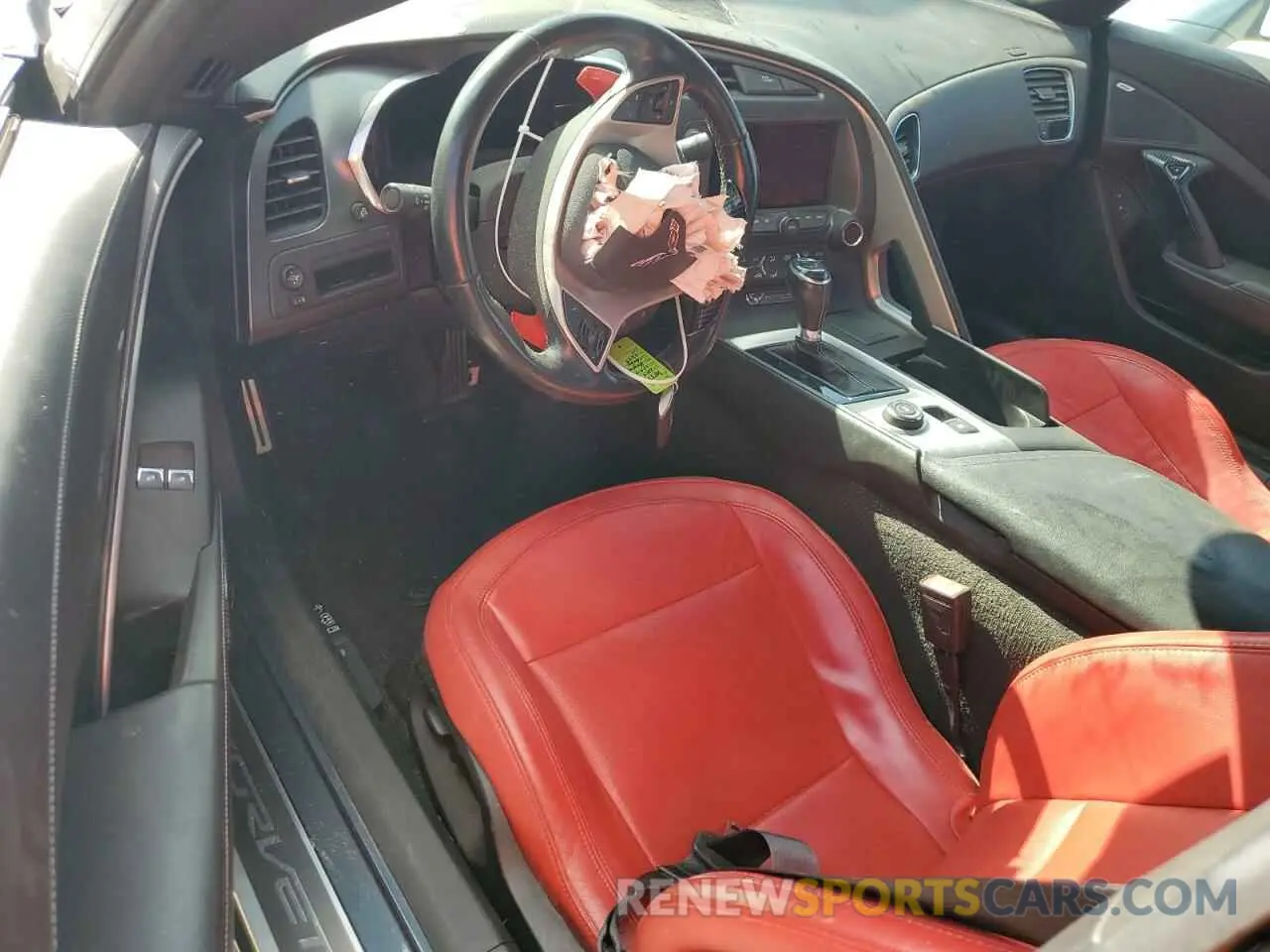 8 fotografías del automóvil dañado 1G1YB2D71K5114247 CHEVROLET CORVETTE 2019